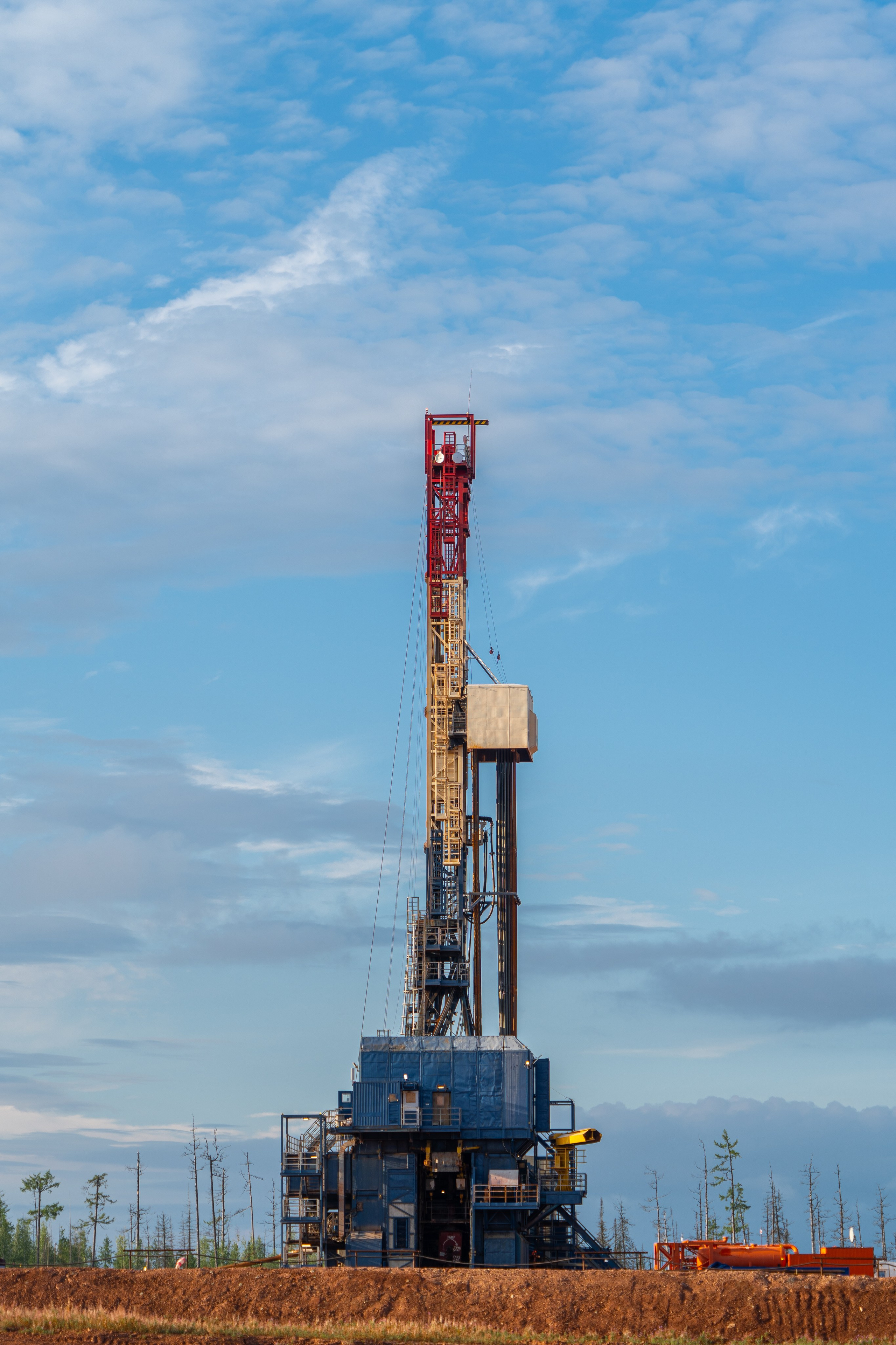 Репортажная (документальная) фотография. Занимаюсь профессиональной фотографией и живу рядом с Байкалом. Работаю в разных жанрах