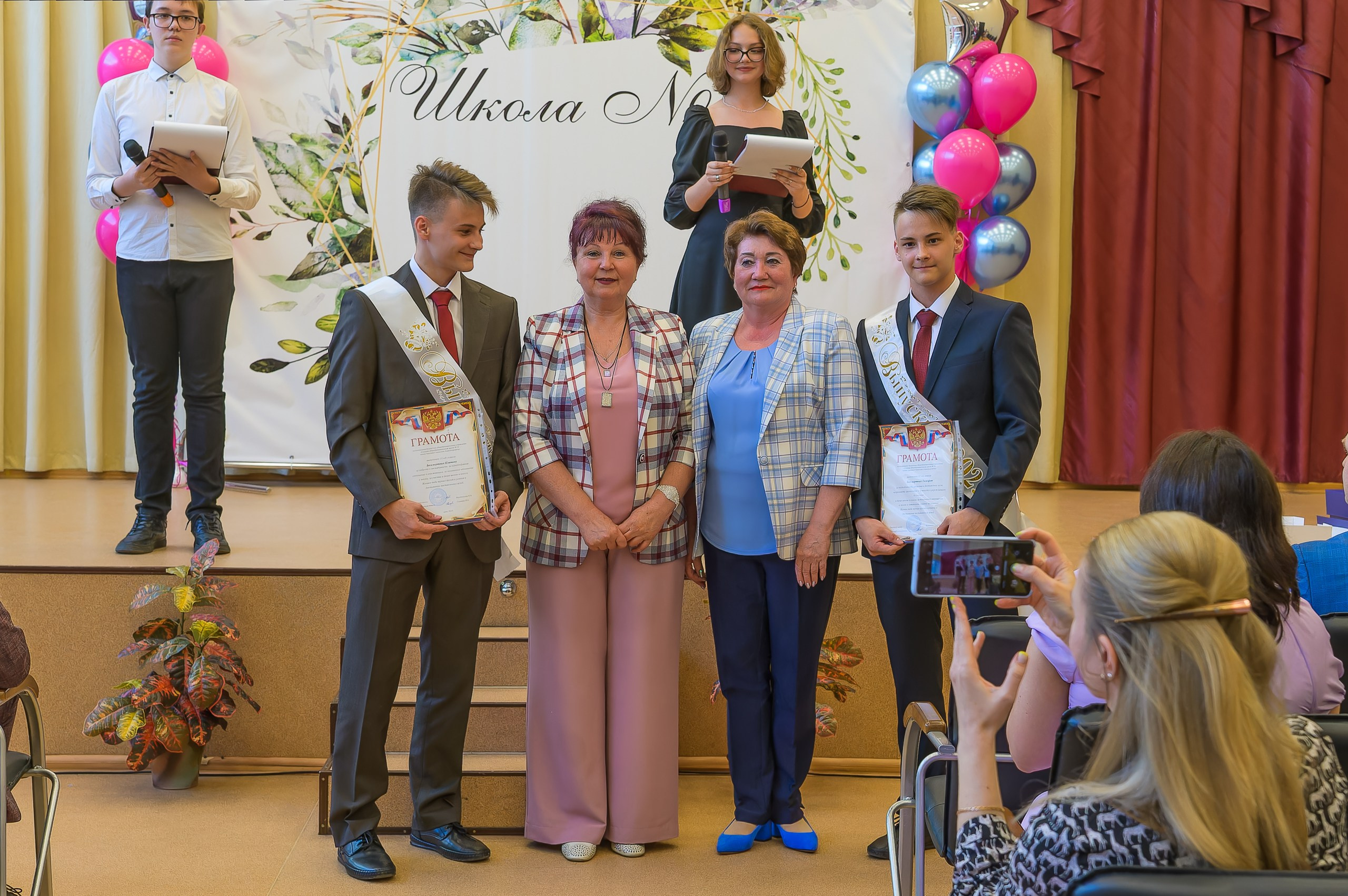 Выпускной МБОУ «СОШ № 34». Фотограф в Кемерово Владислав Шульц