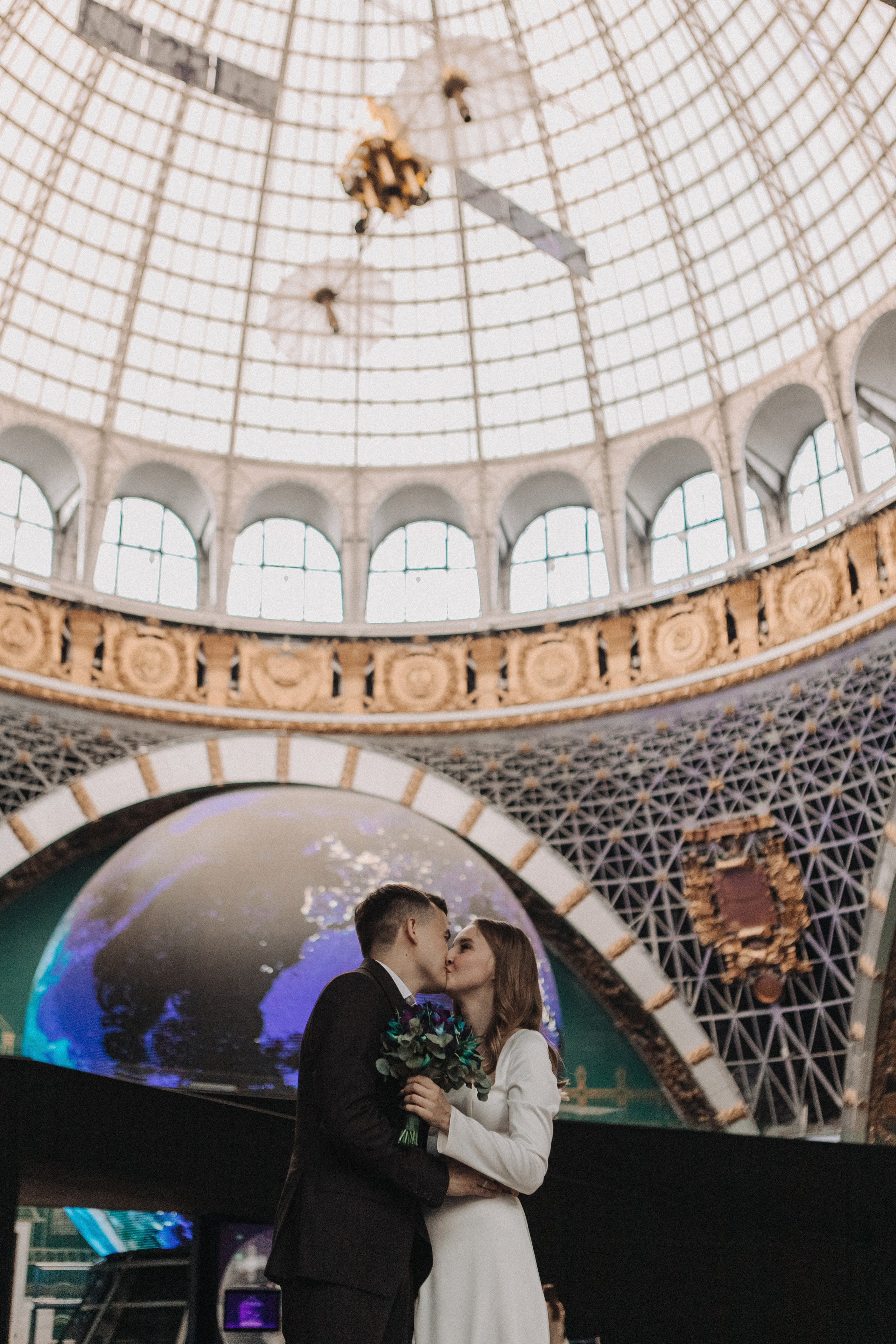 Места для свадебной прогулки Москва. Свадебное фото и видео Москва Кристина Музыка