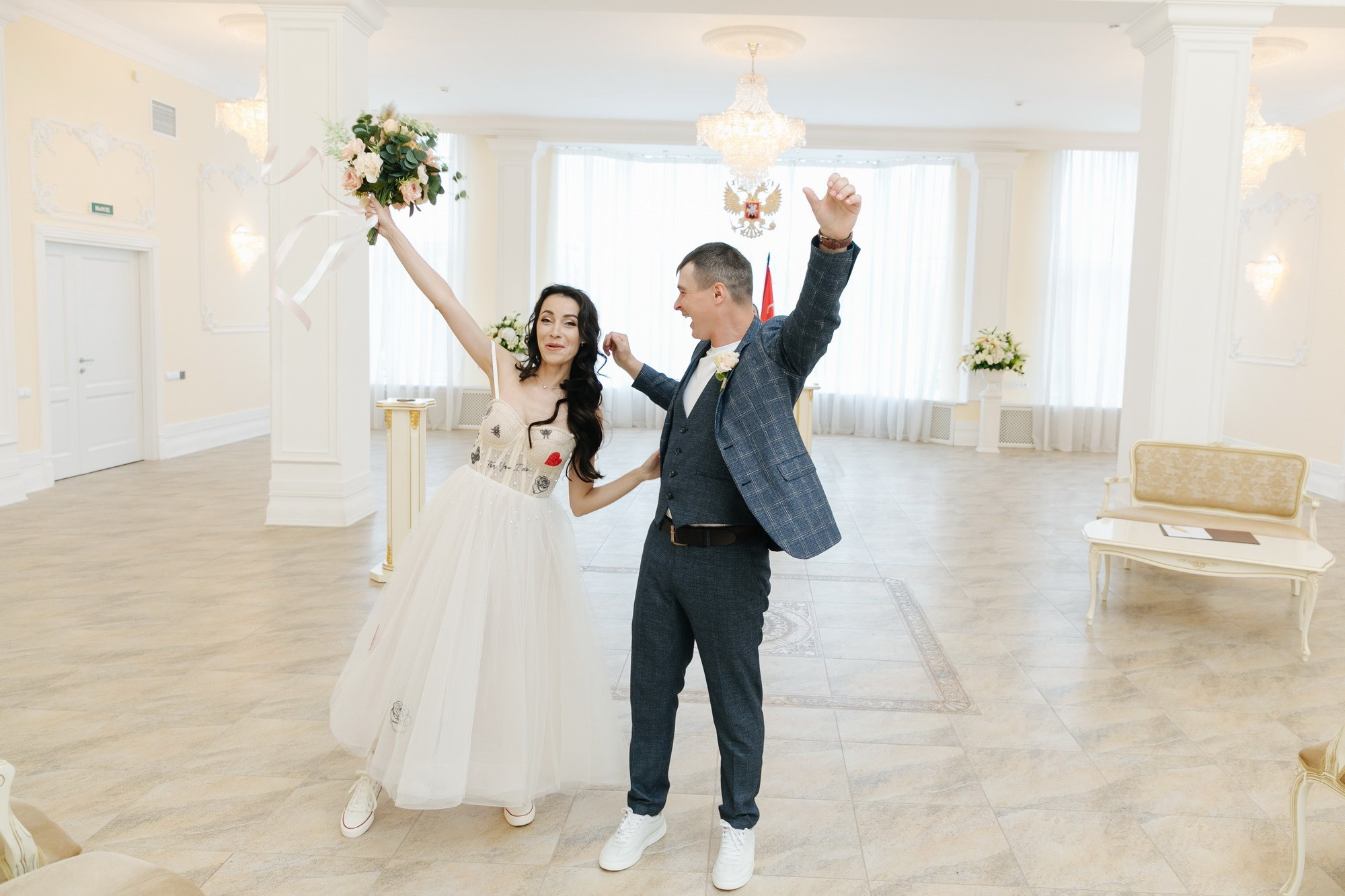 Свадебный фотограф в Санкт-Петербурге. Фотограф крещение венчание в Петербурге! Помогает подобрать храм и посоветовал душевного батюшку в СПб