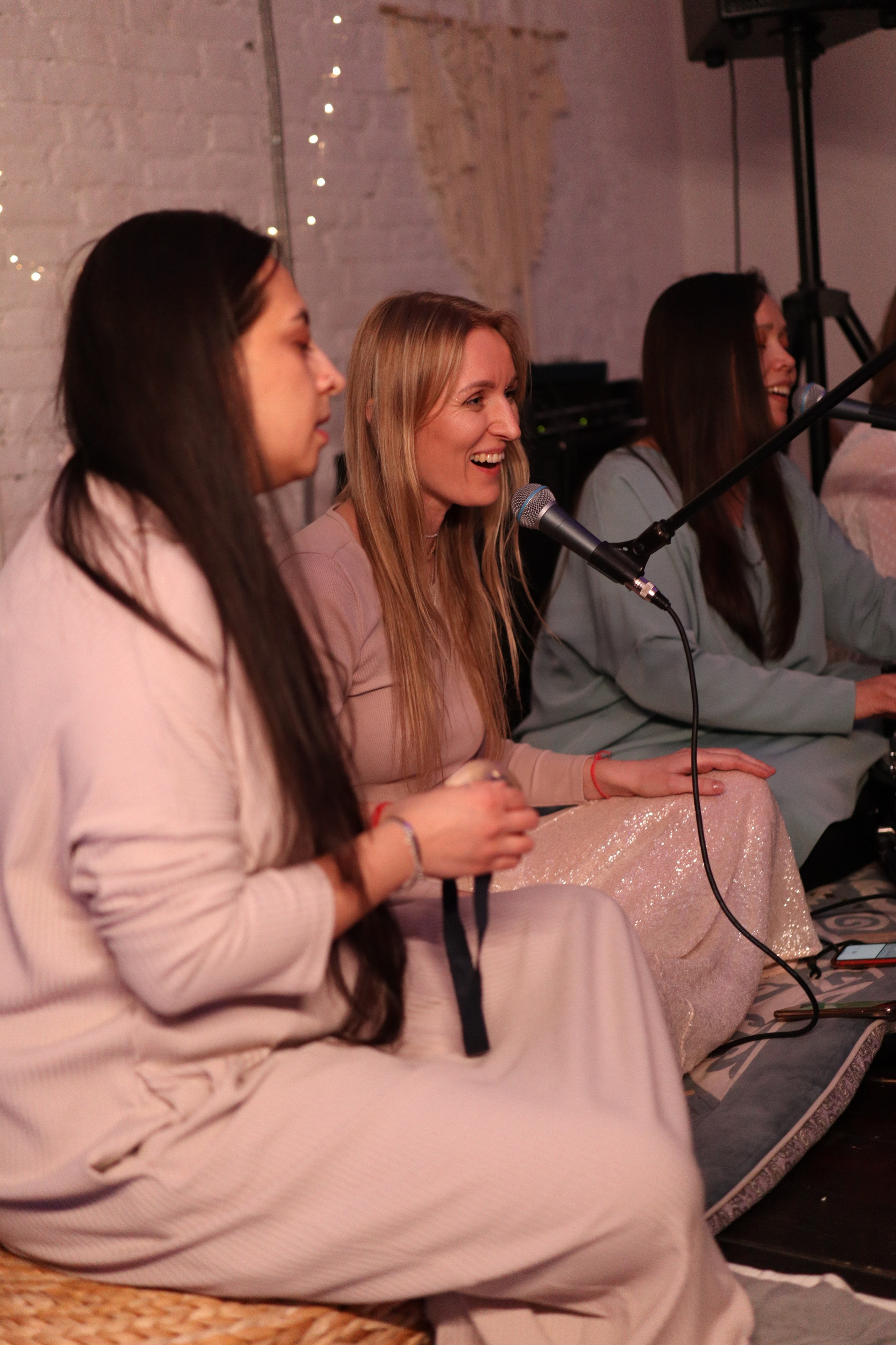 Bhakti Mantra. Photo Ninja