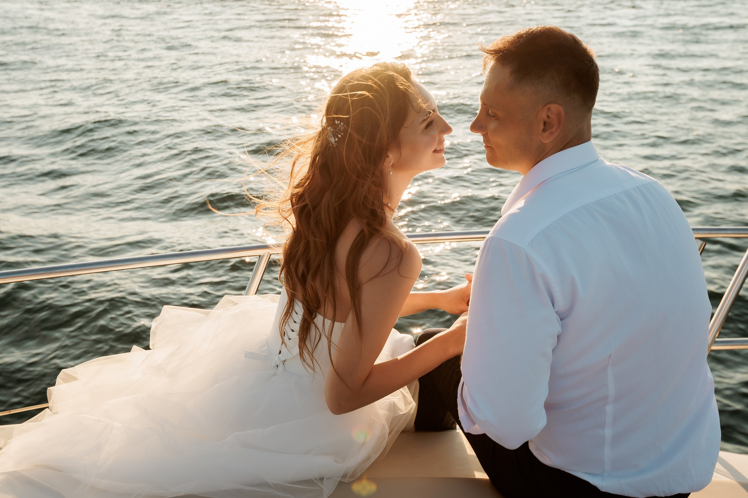 Роскошная фотосессия в Сочи на яхте. Свадебный фотограф в Абхазии, Сухум, Гагра, Сочи