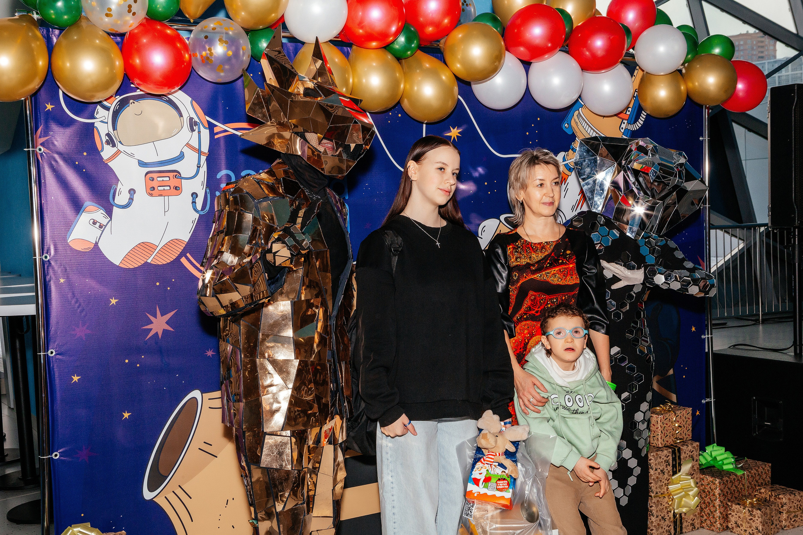 Благотворительный НГ. Фонд Завтра. Контент фотограф, съемка для маркетплейсов, фуд съемка и репортажи в Новосибирске Ралия Галеева