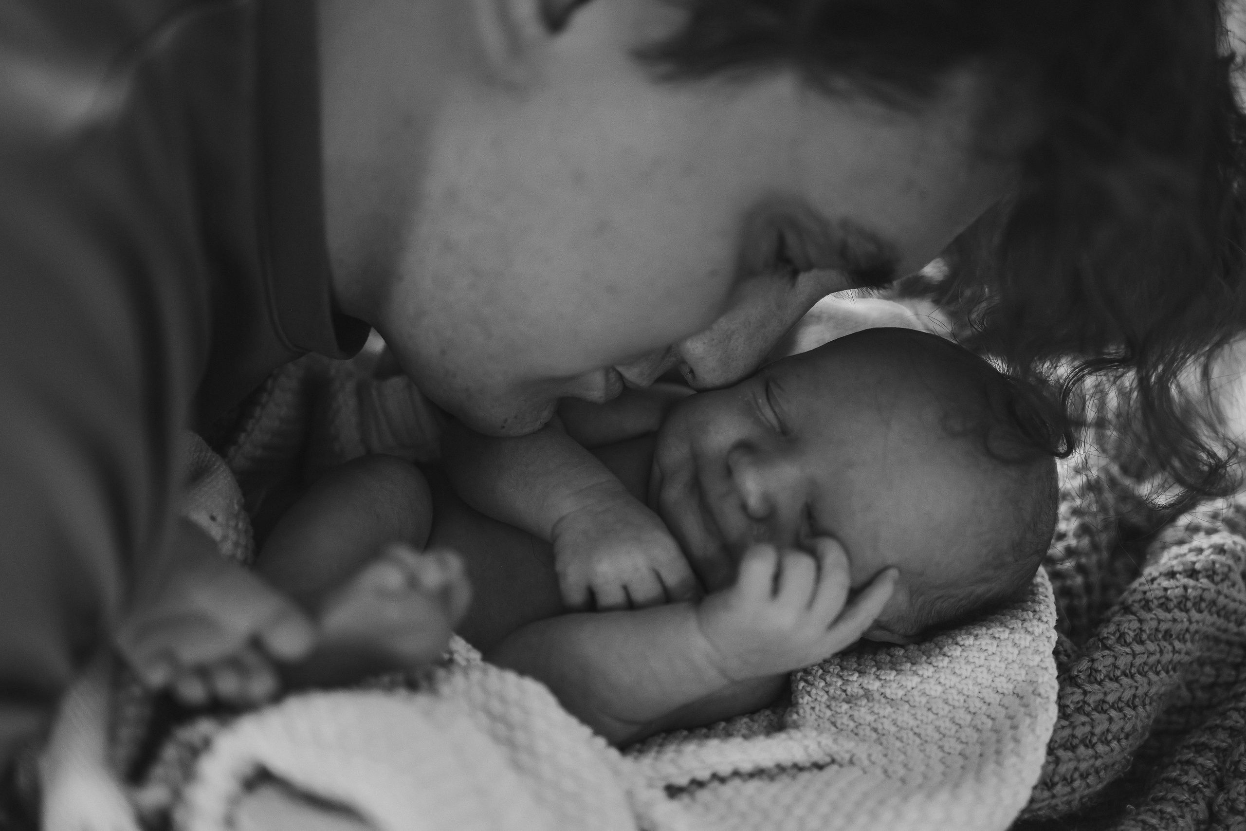 Костик дома. Семейный фотограф Тюмень, фотограф на роды Салмина Мария