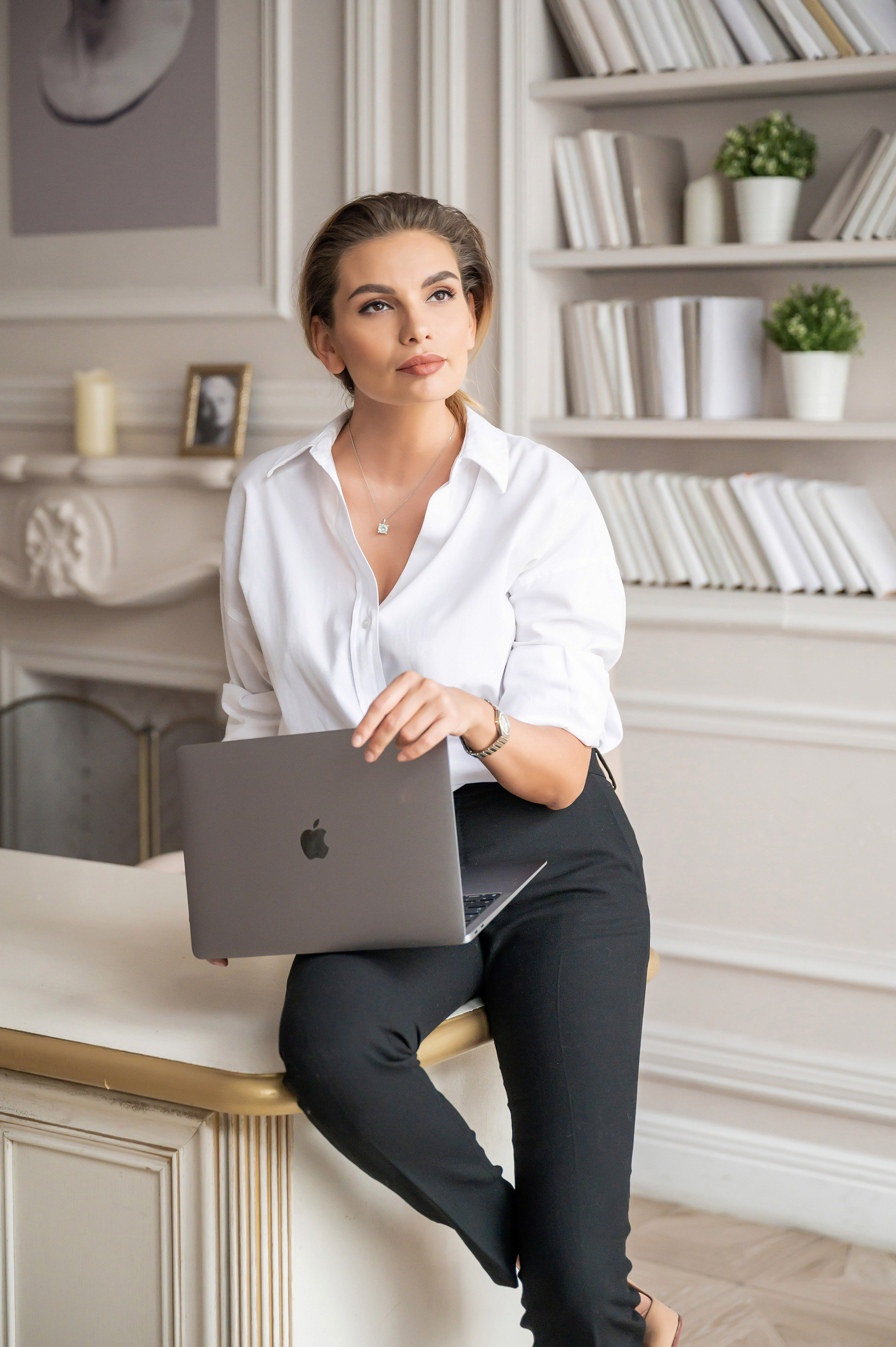 Тома-психотерапевт. Семейный и контент фотограф в Москве Alira