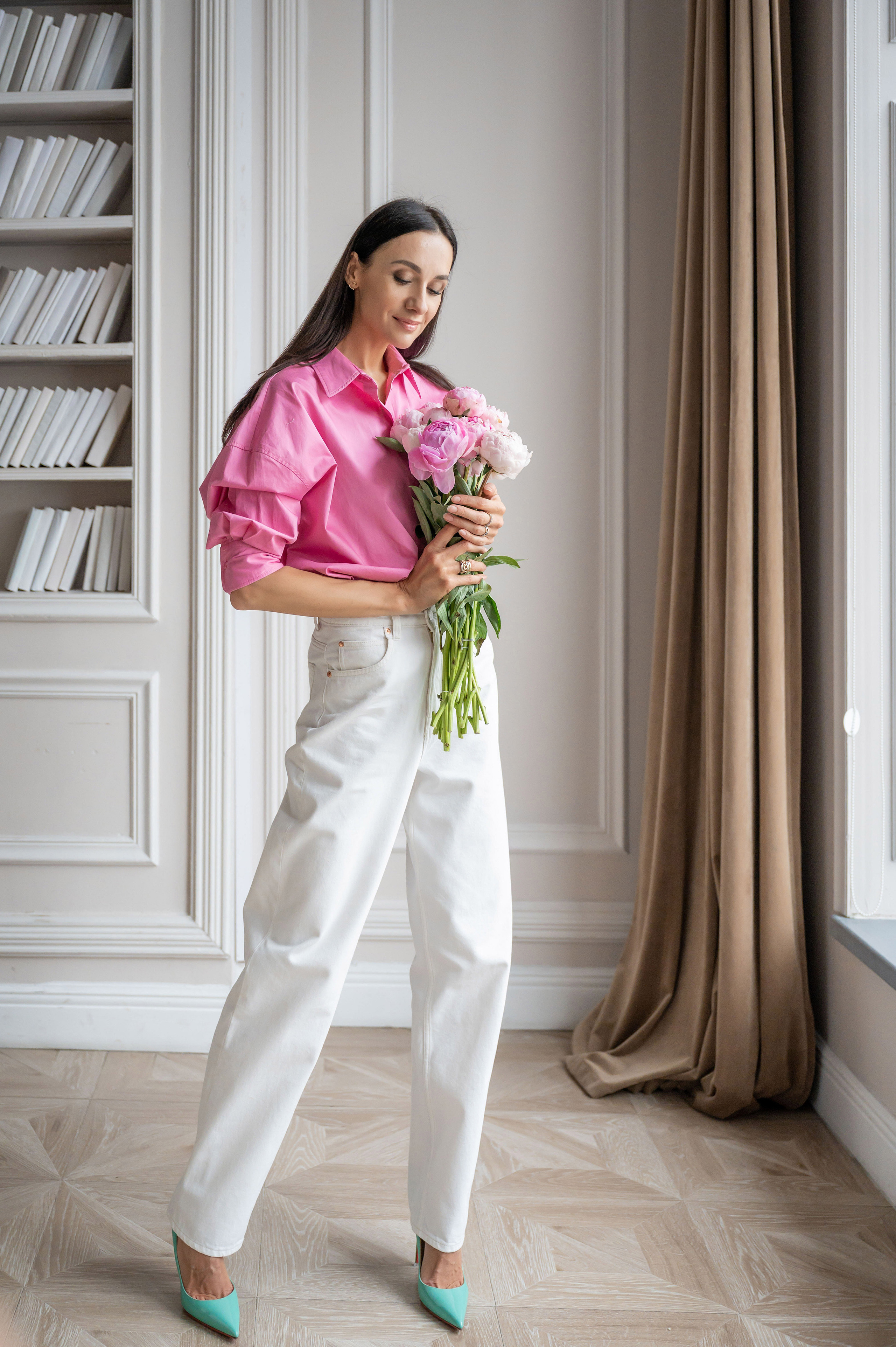 Наталья —женская йога. Семейный и контент фотограф в Москве Alira