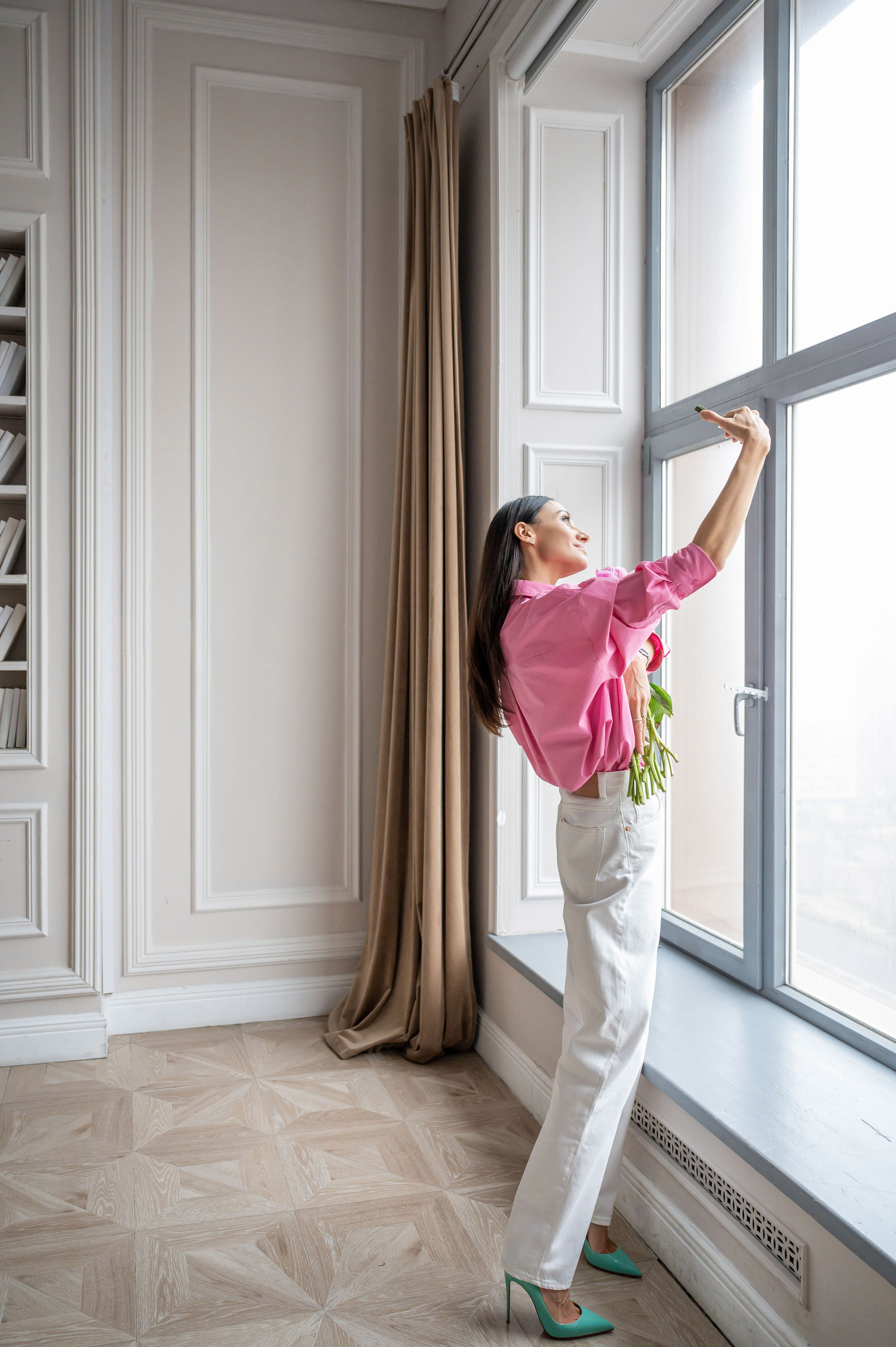 Наталья —женская йога. Семейный и контент фотограф в Москве Alira