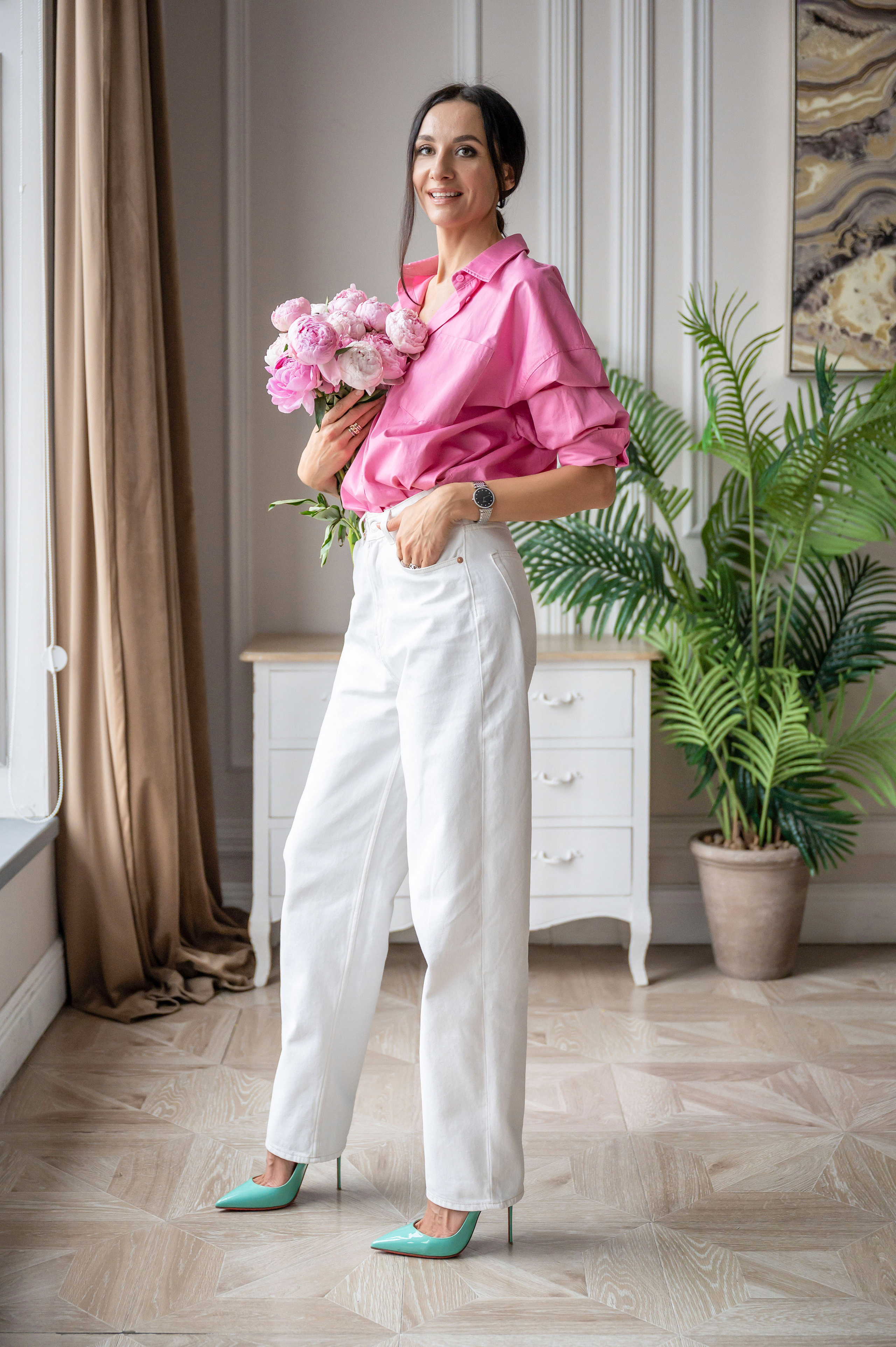 Наталья —женская йога. Семейный и контент фотограф в Москве Alira