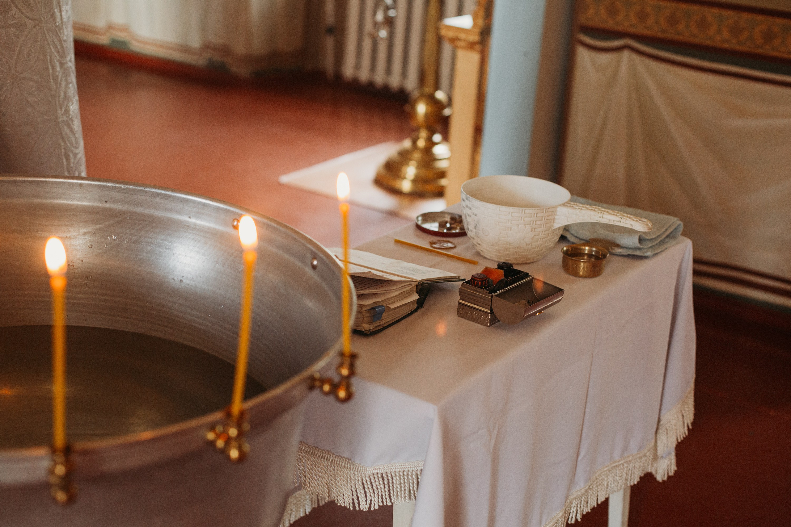 Крещение. Воскресенская церковь г. Томск. Семейный фотограф Томск