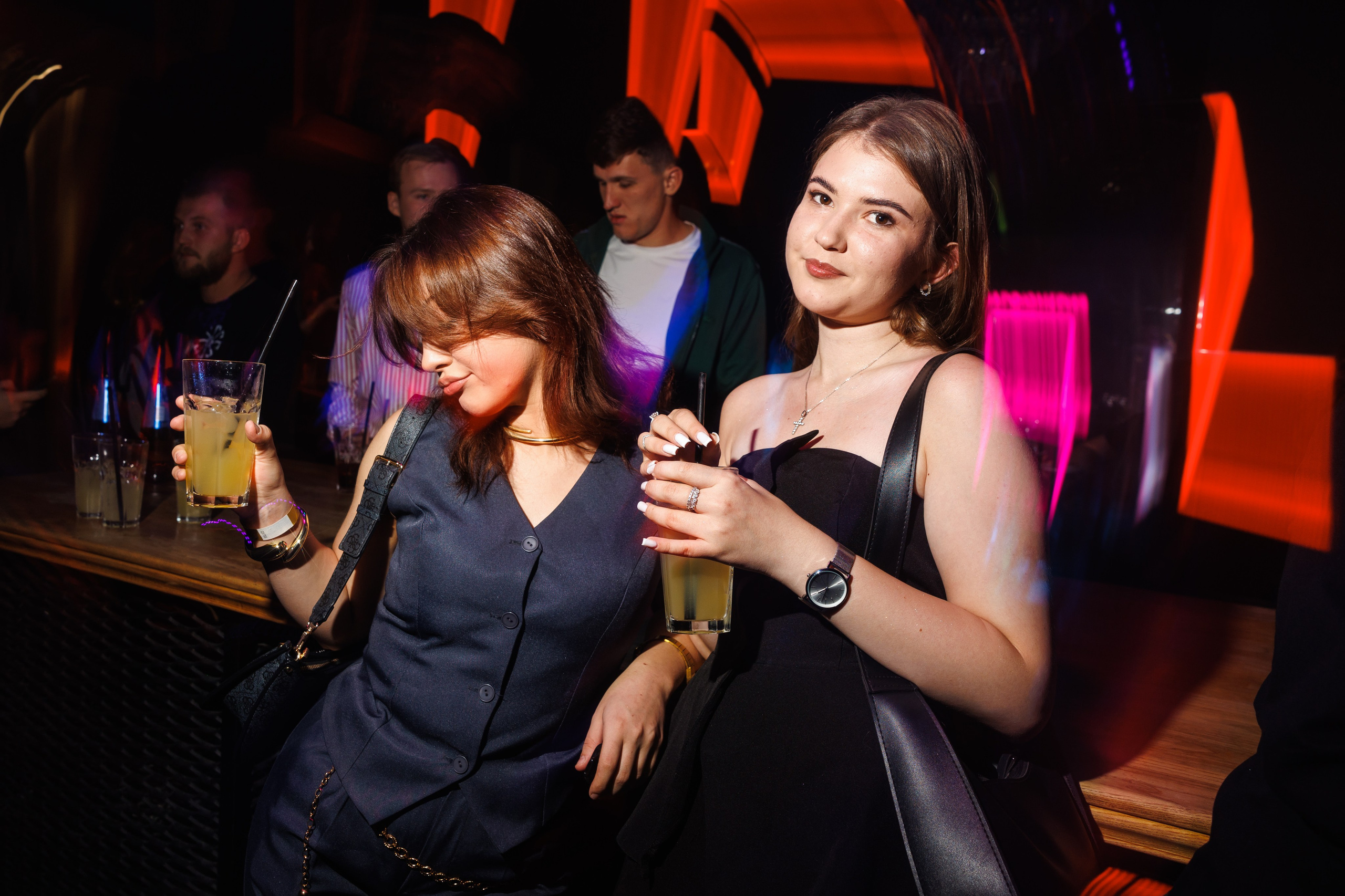 Бар XXXX 10 лет. Фотограф Ставрополь Петр Голубенко