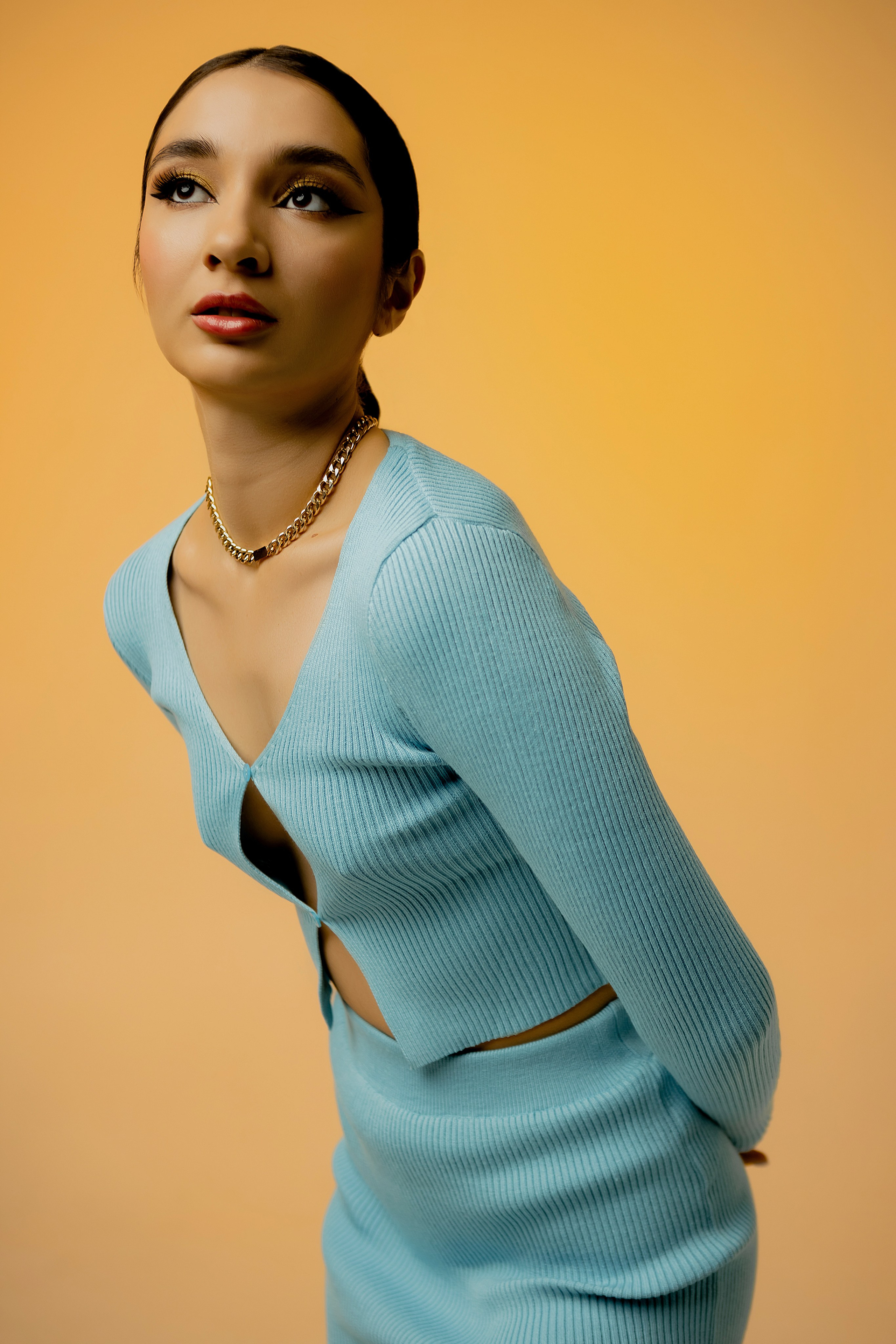 Муниса. Фотограф Челябинск Эвелина Ганага, съемка для бизнеса и маркетплейсов