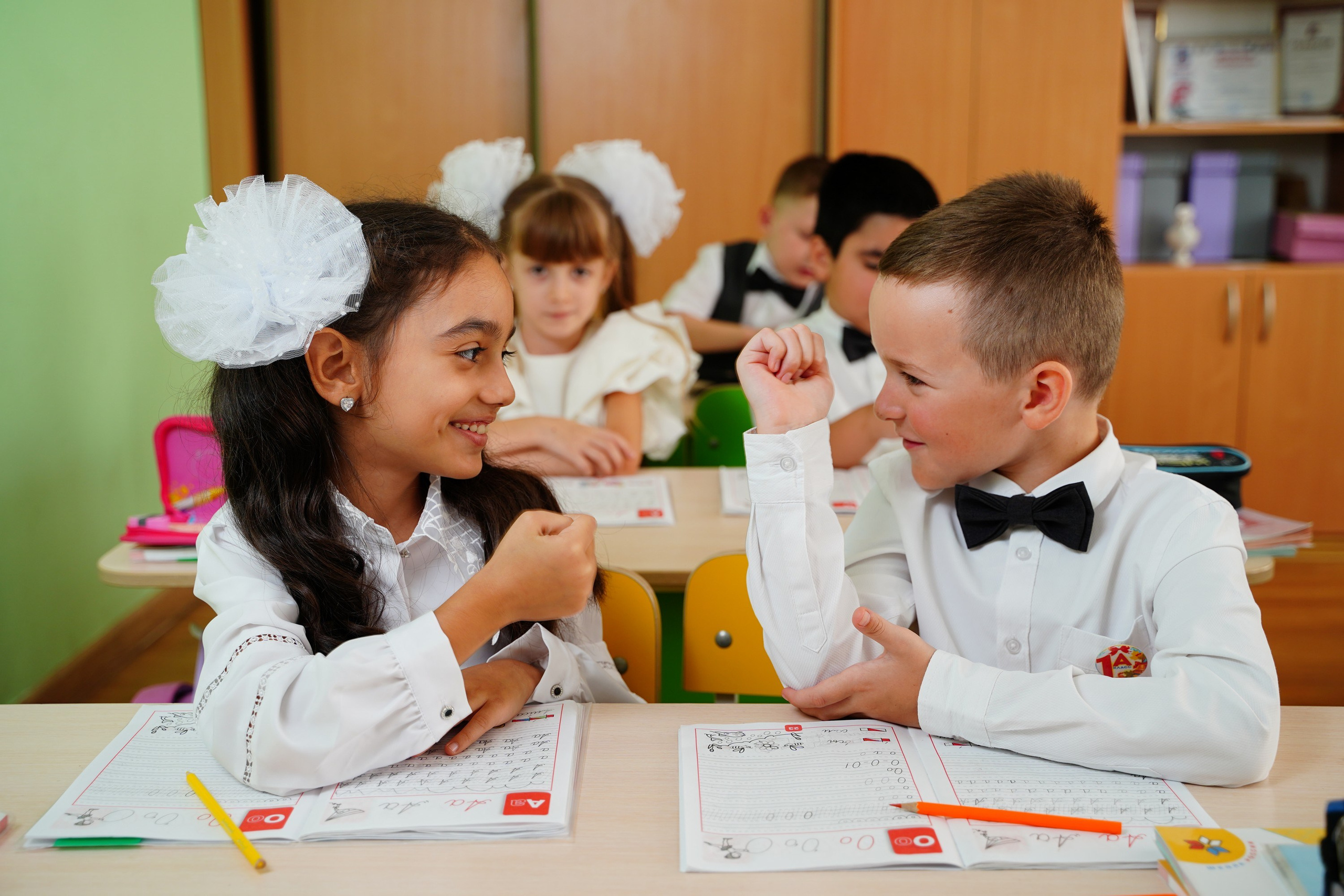 1 кл / мелкие группы //. MEMENTO.Выпускные альбомы, школьные, юбилейные и другие книги. Ростов-на-Дону