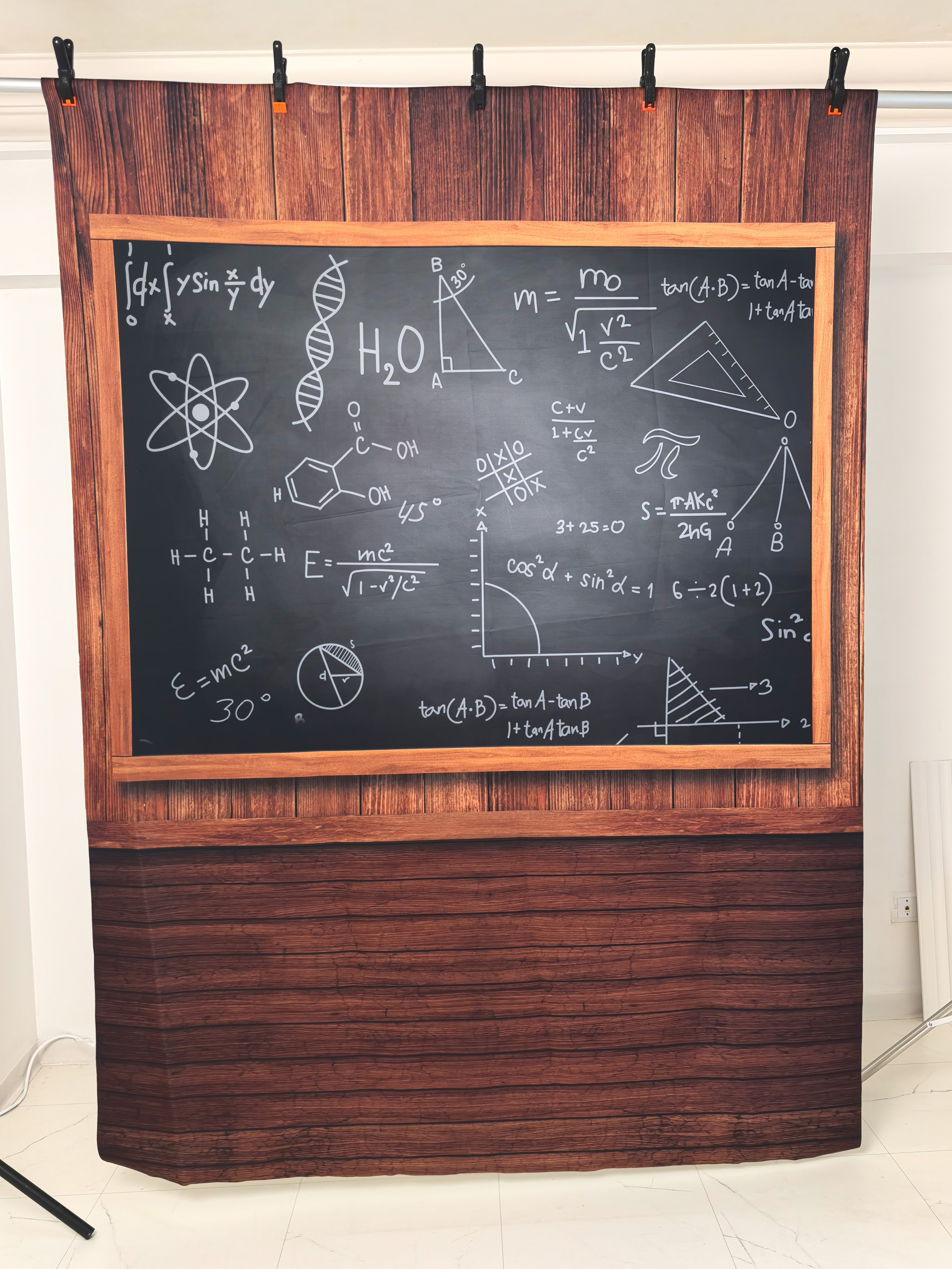 ИНТЕРЬЕРНЫЙ ФОТОФОН. Выпускные альбомы в Донецке и ДНР. Фотограф Донецк и ДНР