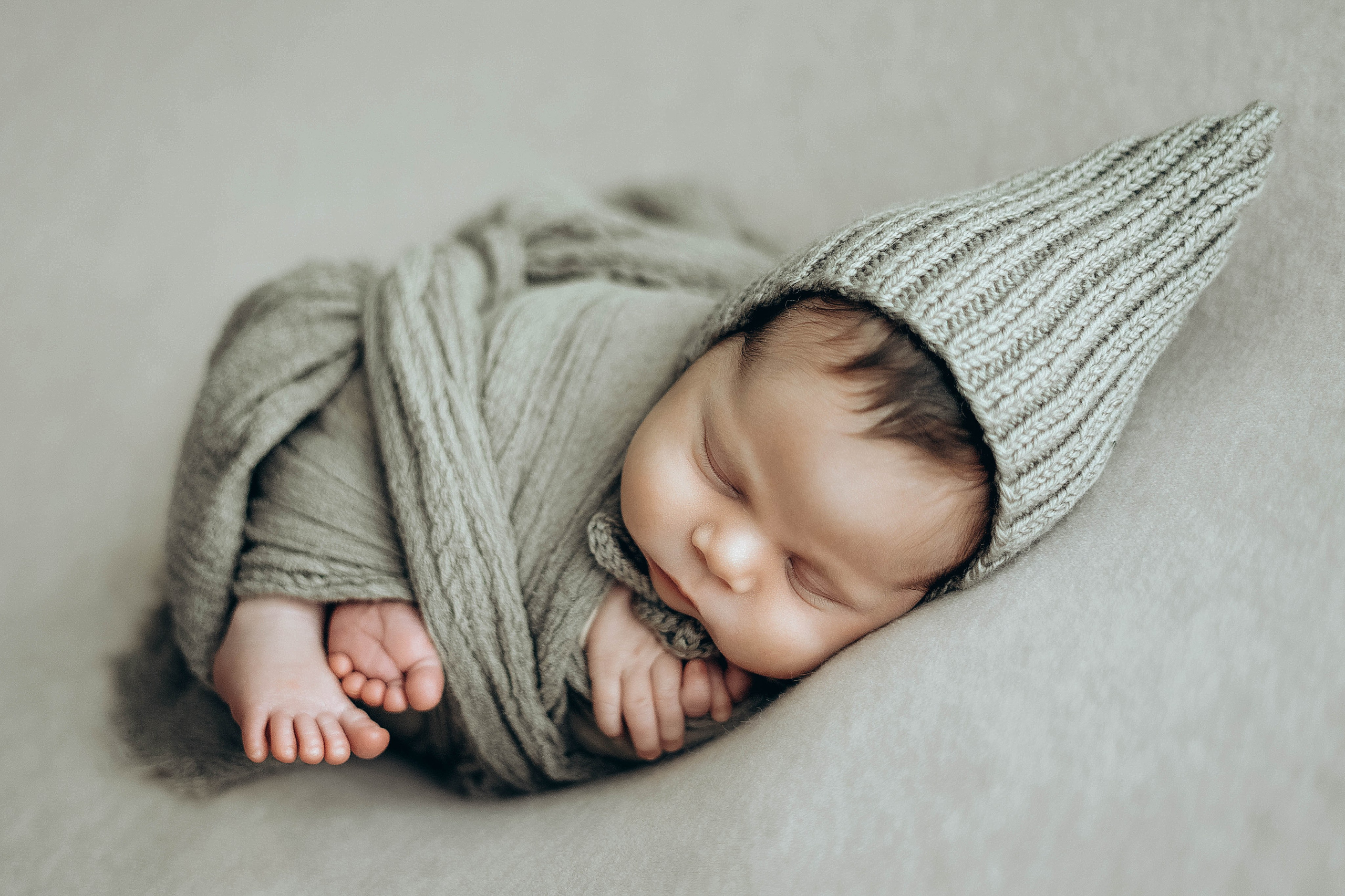 фотограф фотосессия ньюборн новорожденный малыш лайфстайл классический newborn фотосессия в краснодаре фотограф в краснодаре роды роддом фотограф