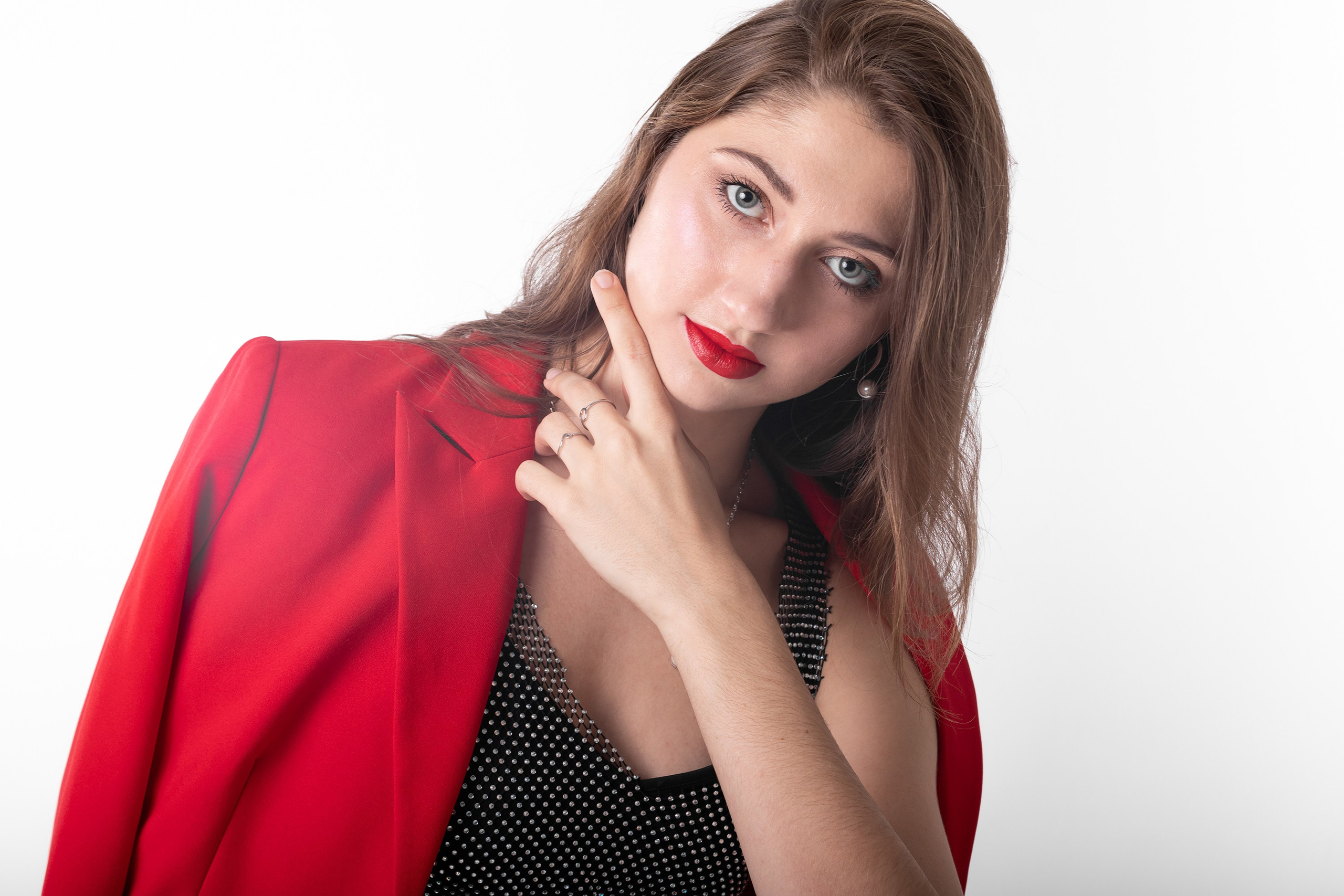 Стилизованная съемка в студии. AI Фотограф Краснодар: мужские и женские фотосессии, стилизация съемки. Нейро-фотосессии онлайн