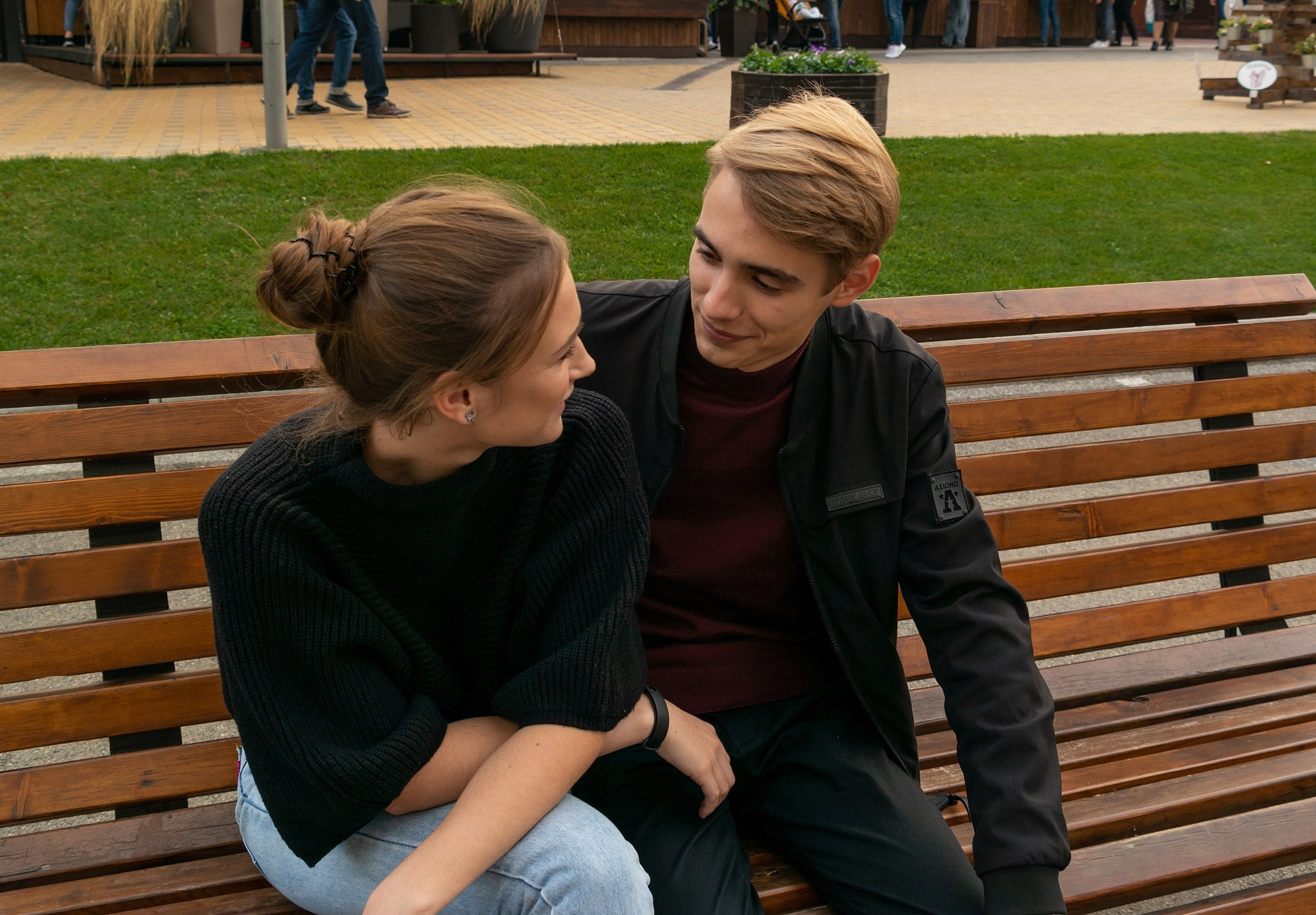 Фотосессия для влюбленных. AI Фотограф Краснодар: мужские и женские фотосессии, стилизация съемки. Нейро-фотосессии онлайн