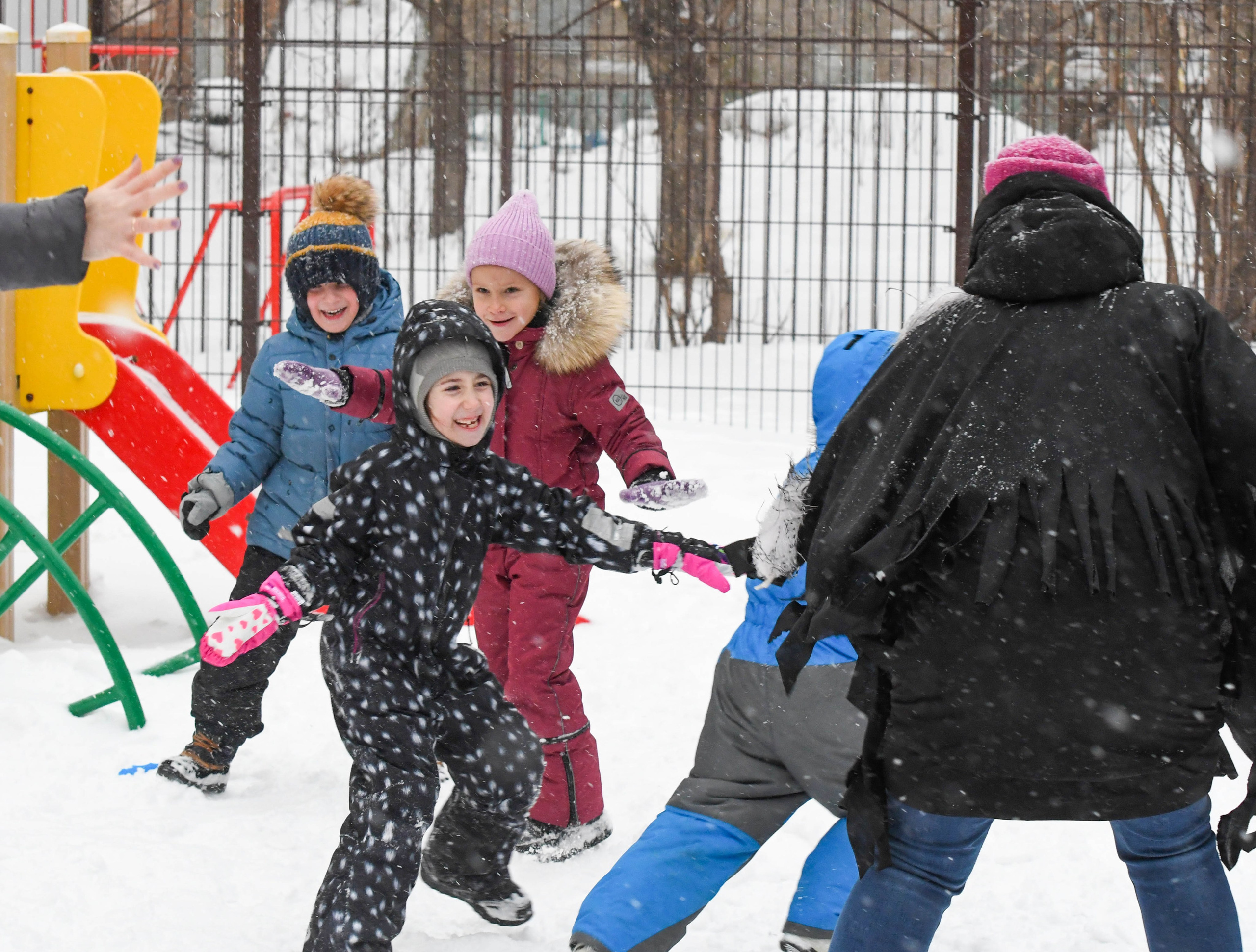 2024 г 2 февраля. Прогулка. Гоголя. Репортажный и детский фотограф в Новосибирске