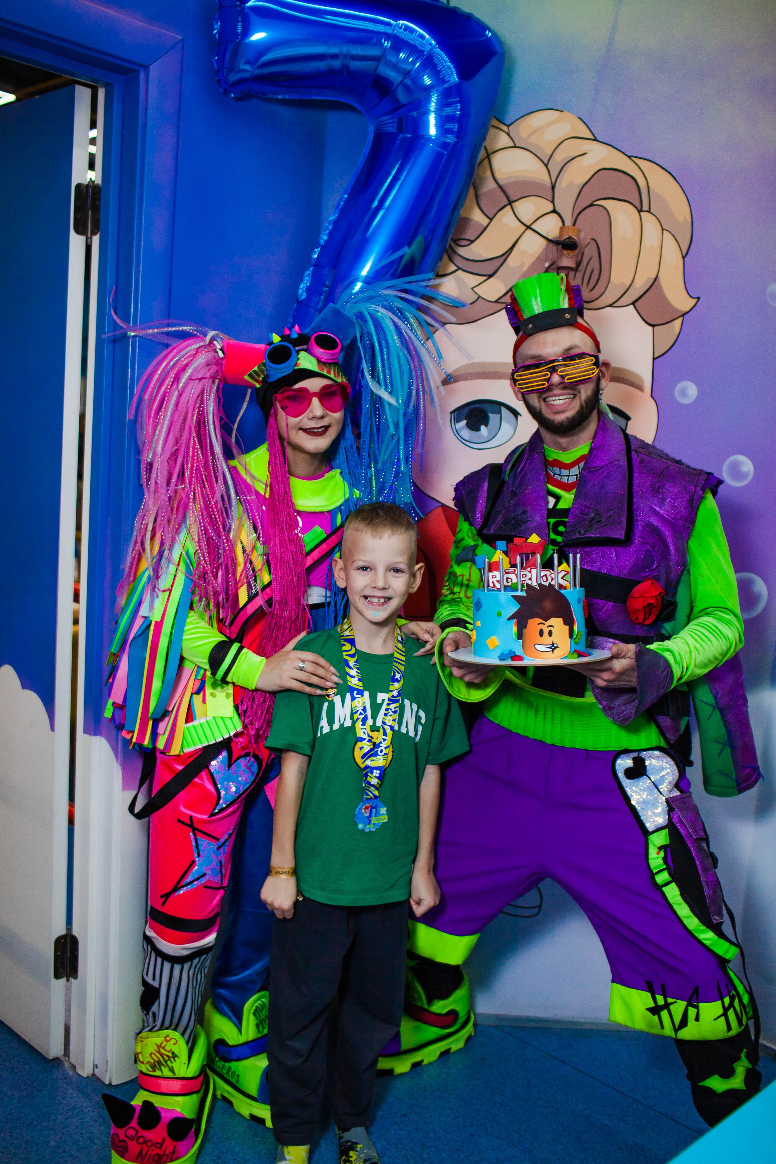 Неон Челендж День рождения Ярослава. Детский и семейный фотограф в Санкт-Петербурге Елизавета Сорокина