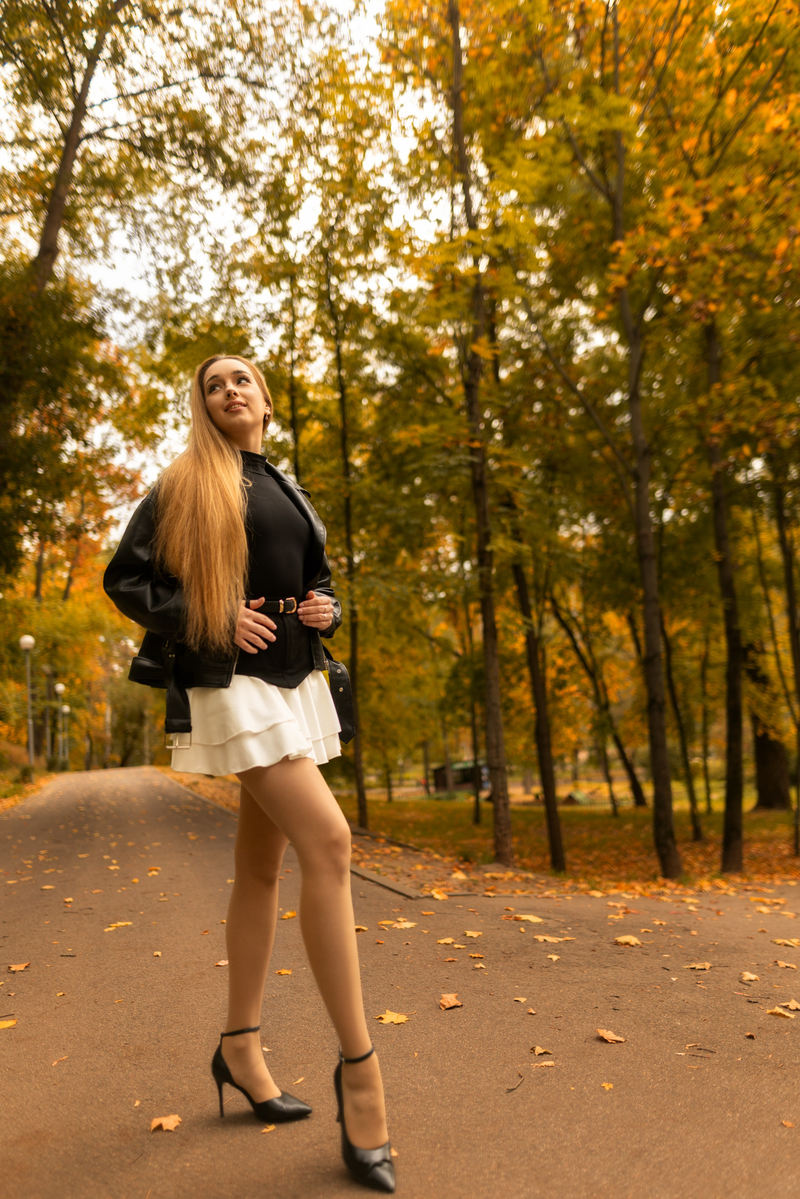 Осенний фотосет с Полиной в парке в формате «Я красивая». Дмитрий Шульгин, портретный фотограф в Воронеже