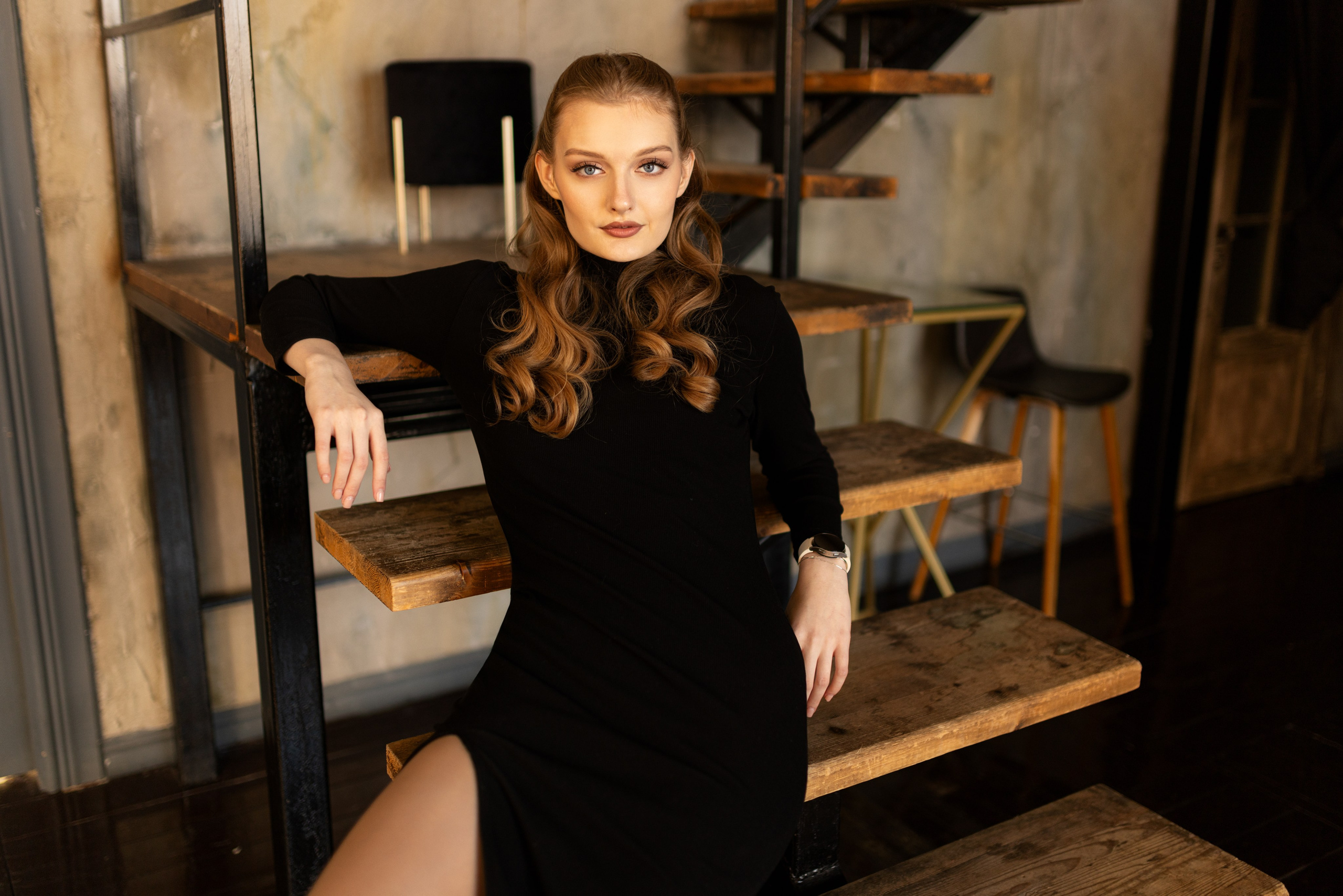 Студийная съемка с Викторией в интерьере в формате для «себя». Дмитрий Шульгин, портретный фотограф в Воронеже