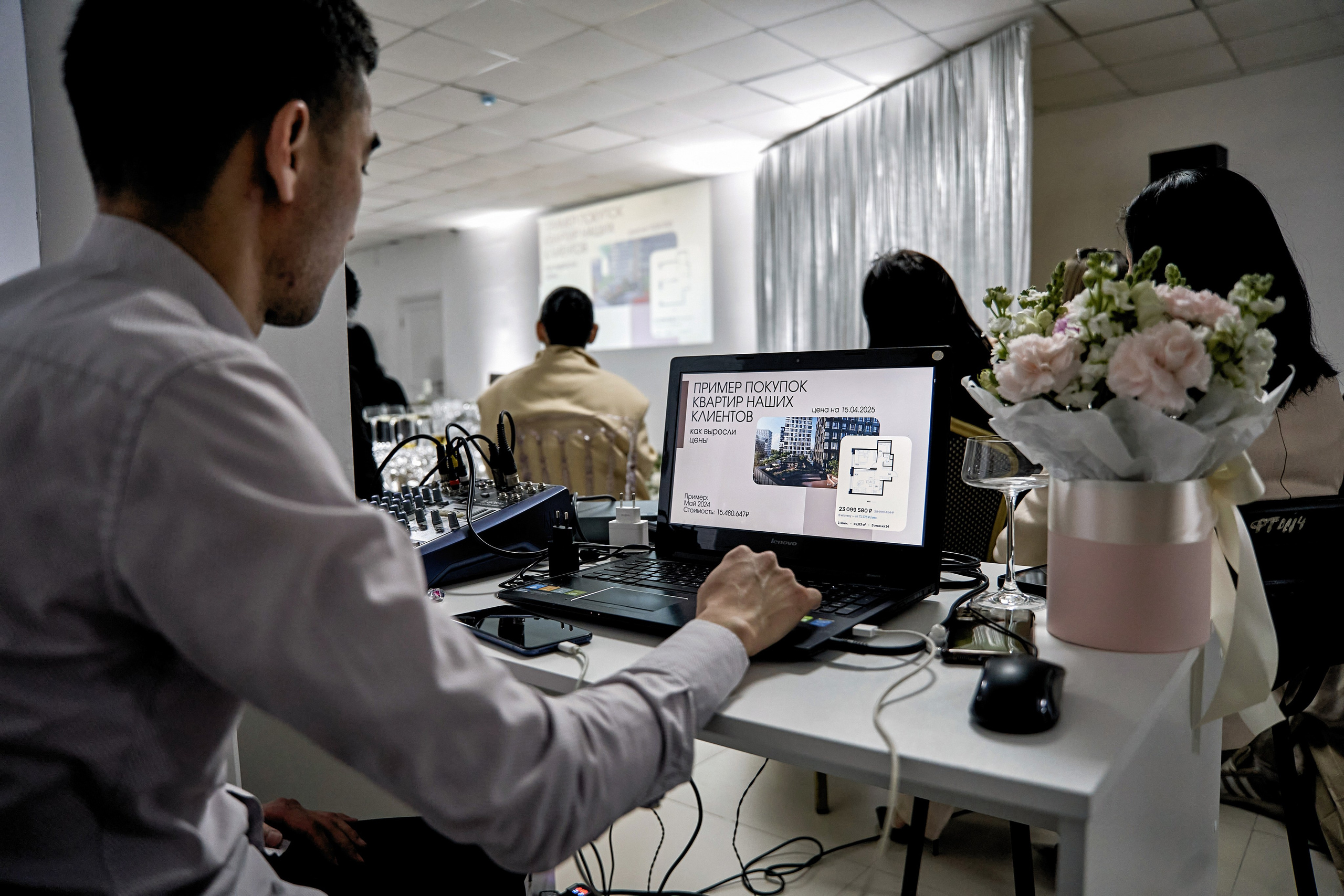 Репортаж мероприятий. Свадебный фотограф в Элисте Аркадий Шарманжинов