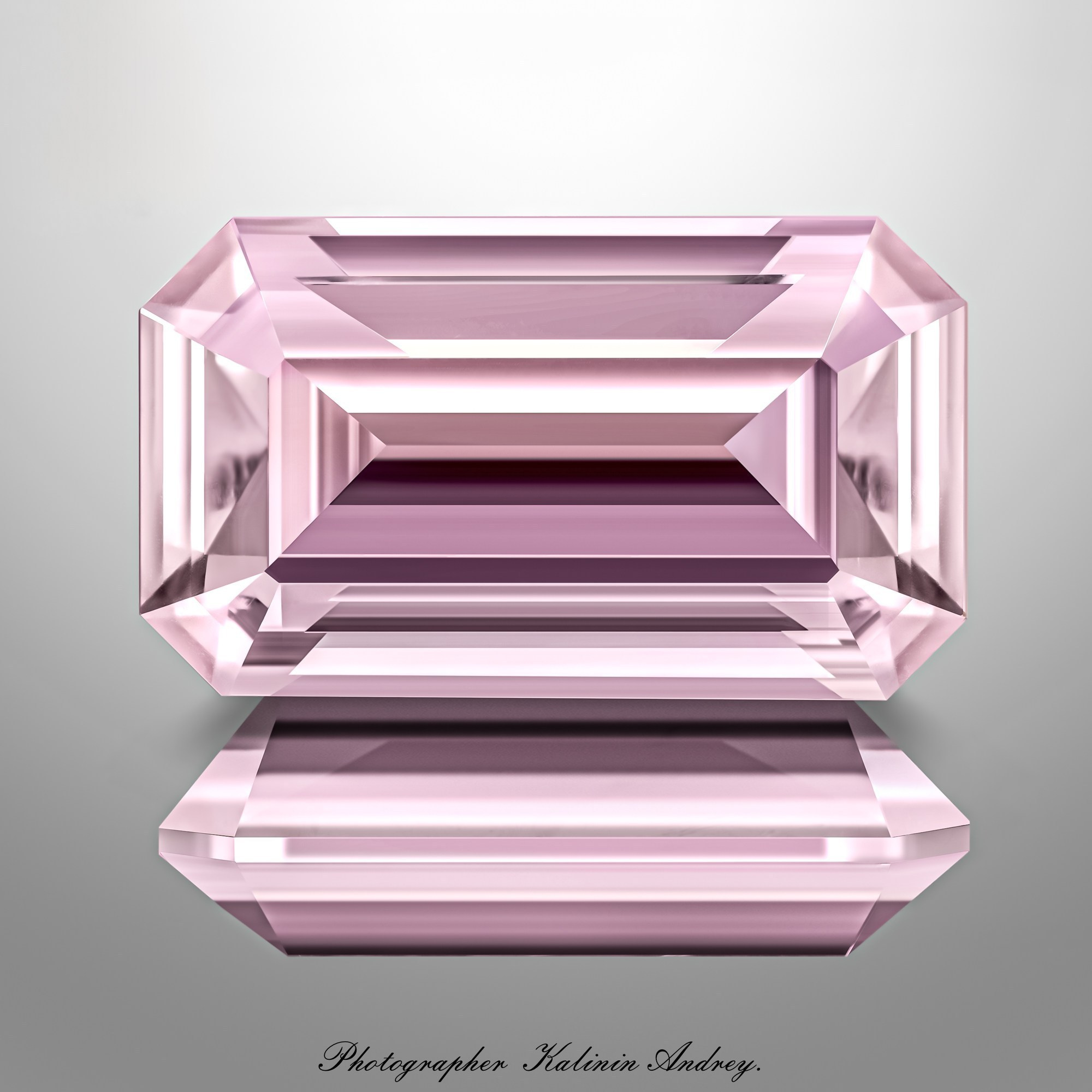 Фотографии в большом разрешении драгоценных камней на продажу купить тел +79 660 031 307. Высококачественная профессиональная рекламная фотосъёмка ювелирных украшений, драгоценных камней в Москве. Обучение, консультация