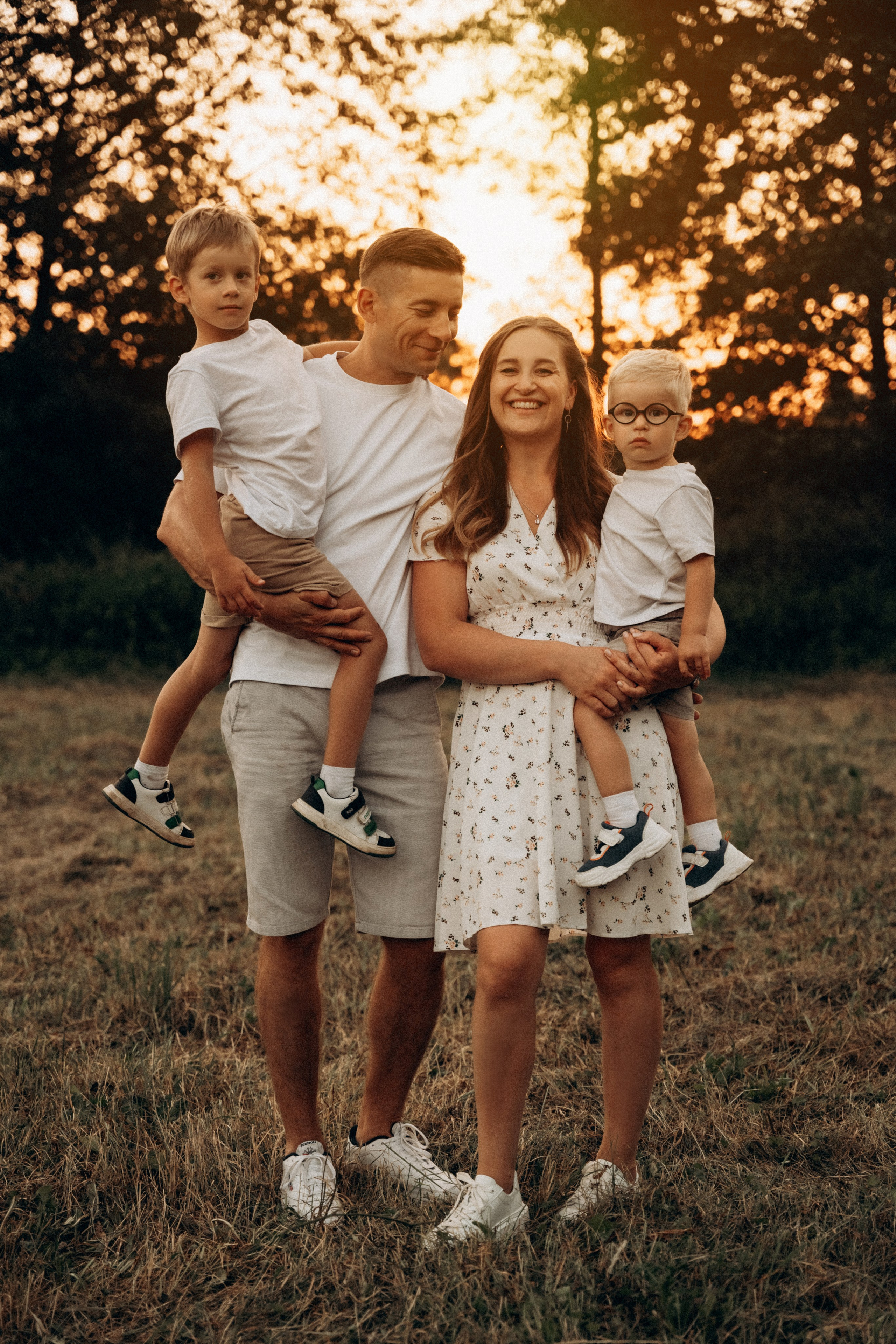 Марина, Саша, Максим и Дениска. Фотограф Мария Миллс | Минск