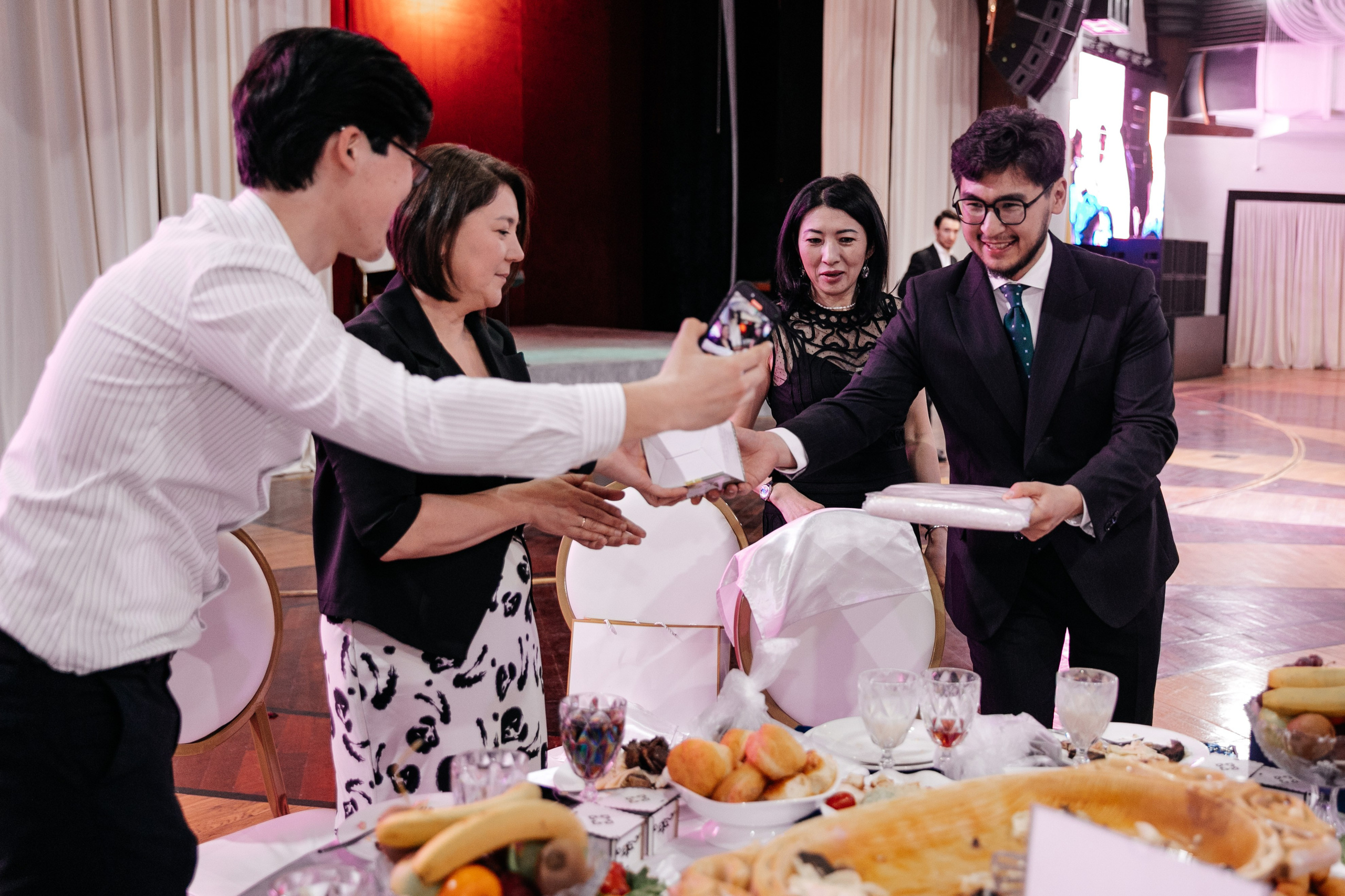 Свадебный банкет Абылайхан и Меруерт. Akkanatart.kz