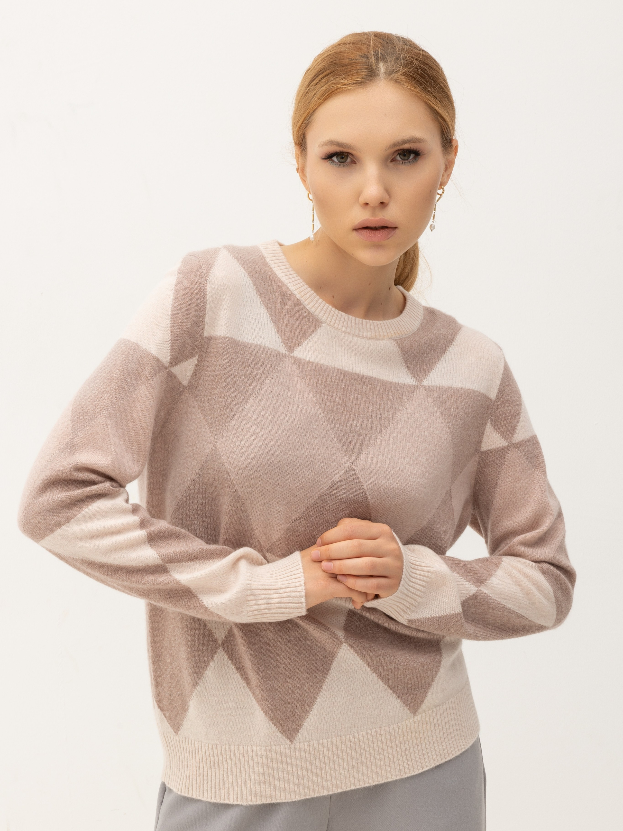 Каталог Лаура. Portfolio ideai-studio