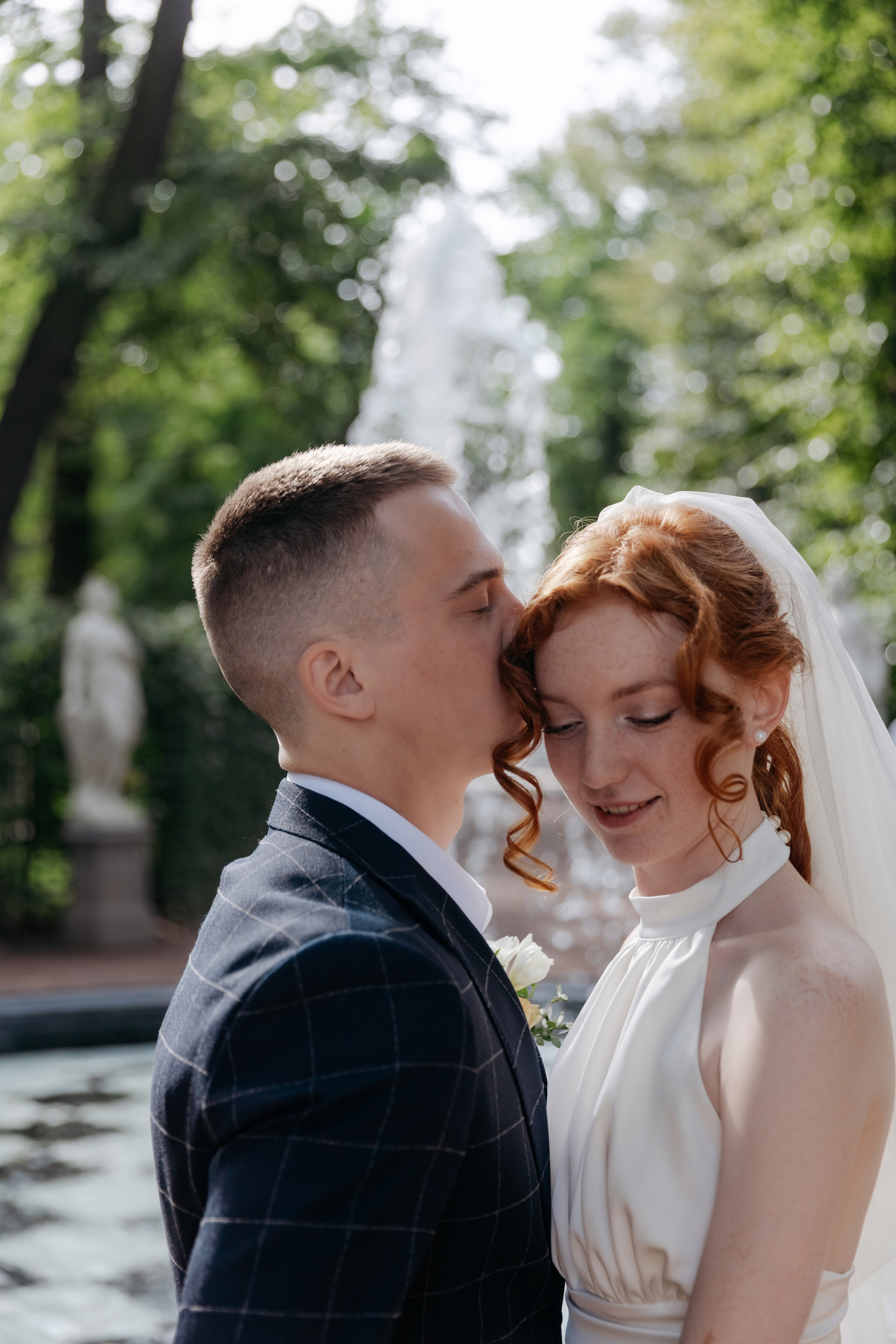 Кроме чувств, ничто не способно излечить душу, равно как ничто, кроме души, не способно излечить чувства. Свадебный фотограф в Санкт-Петербурге