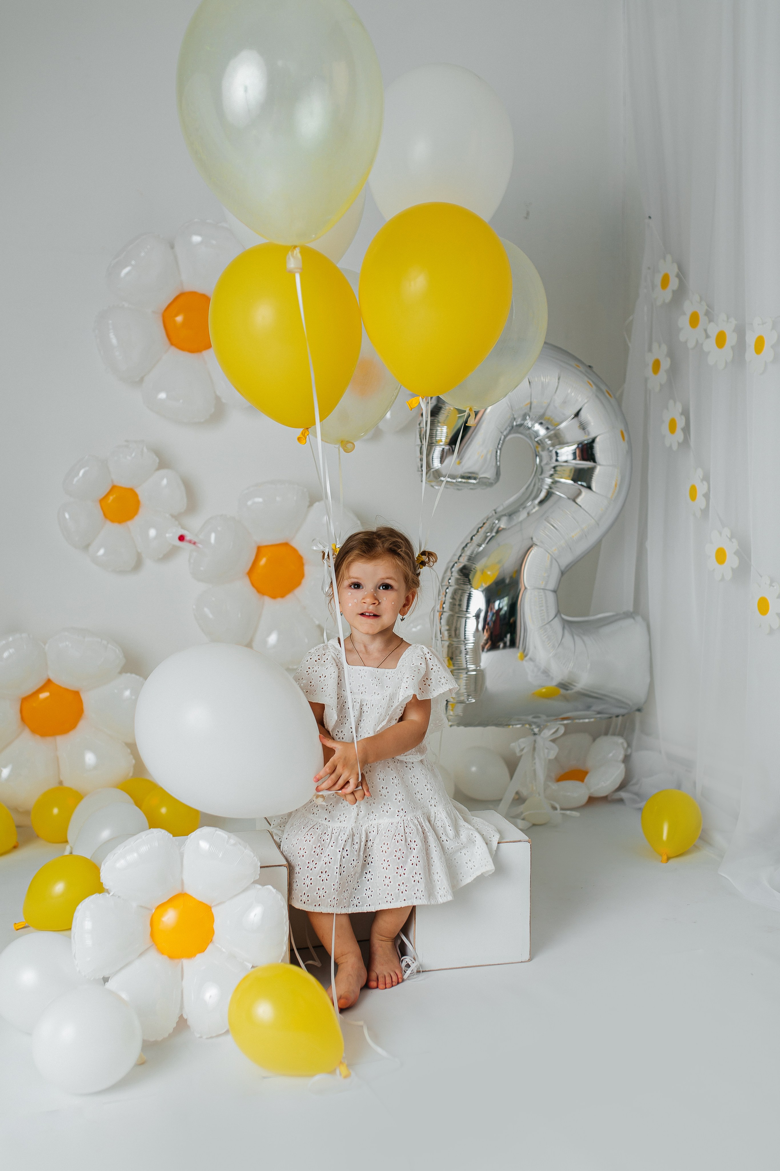 Фотосъёмка с ромашкой