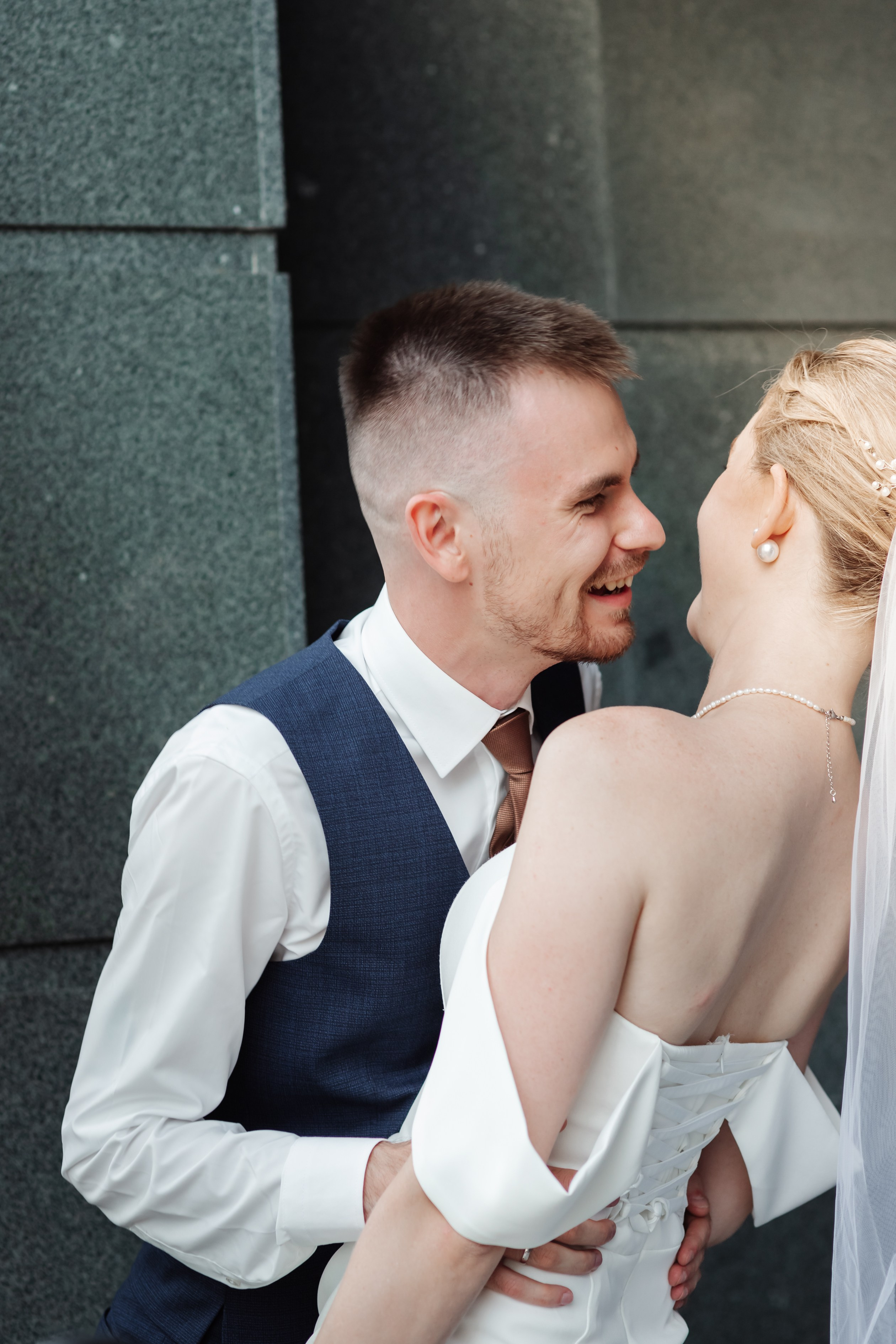 Свадебная съёмка. Люксмедиа — это команда фотографов и видеографов. Город Казань. Дамир Сафин