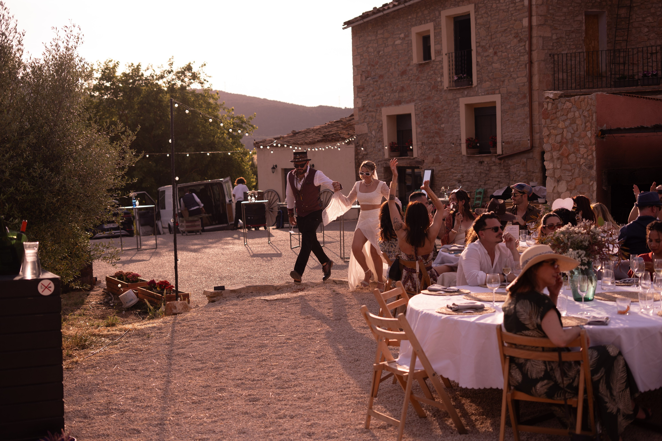 Stasy and Roberto. Wedding Photographer in Barcelona and Medellin