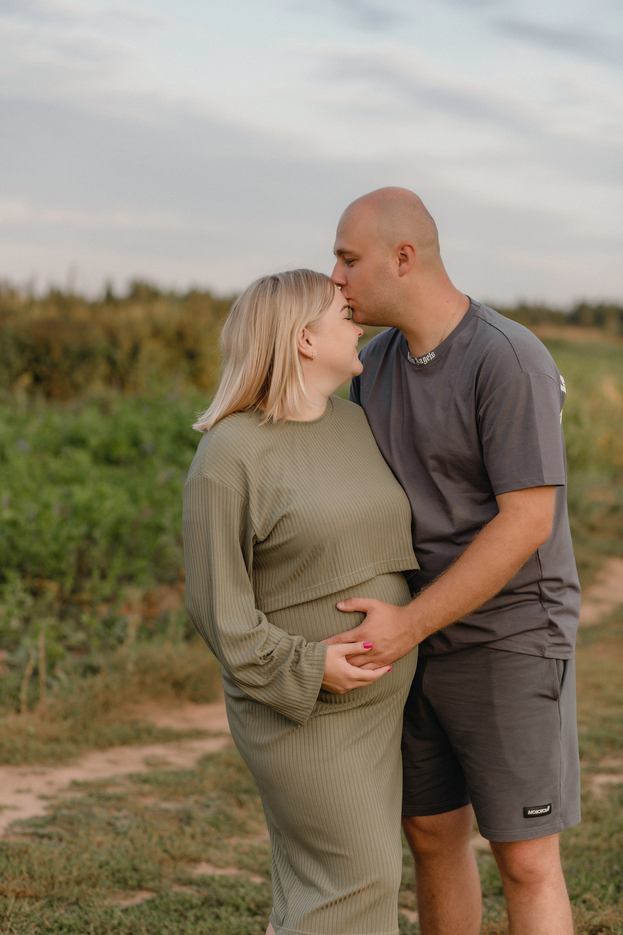 Аня, Вадим и Ева. Главная