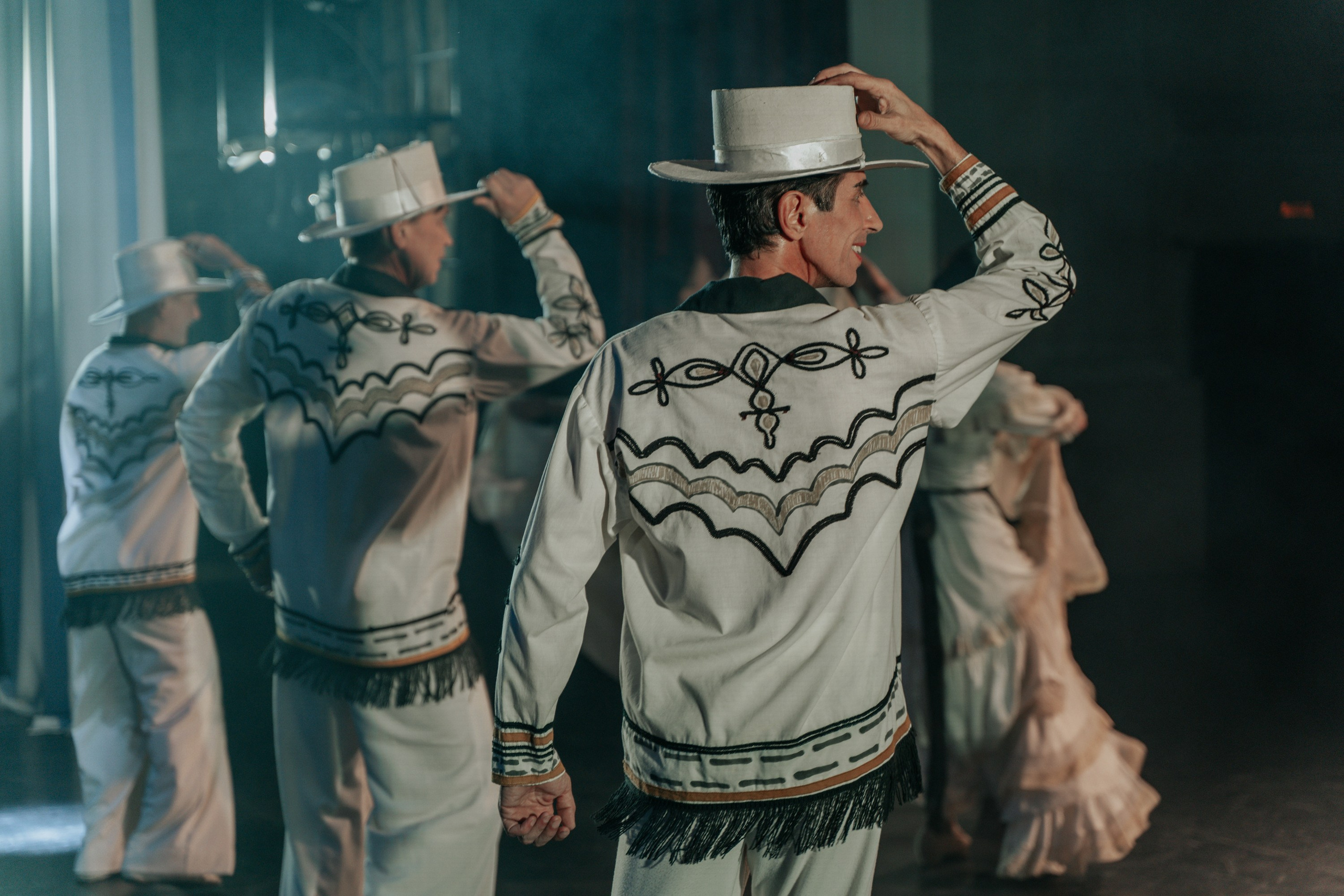 AMOSOVA. Фотограф первого впечатления