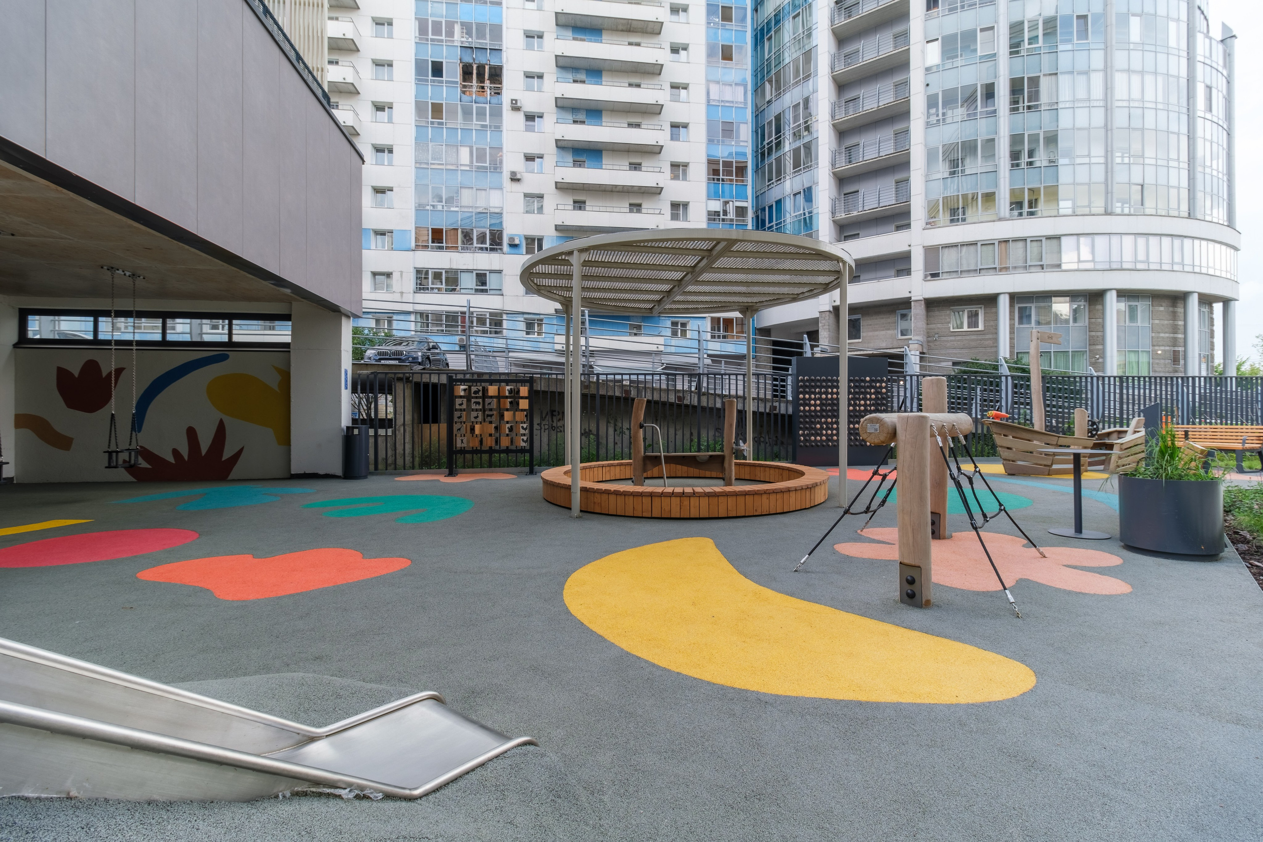 Жилой комплекс «Дом на Васильевском»