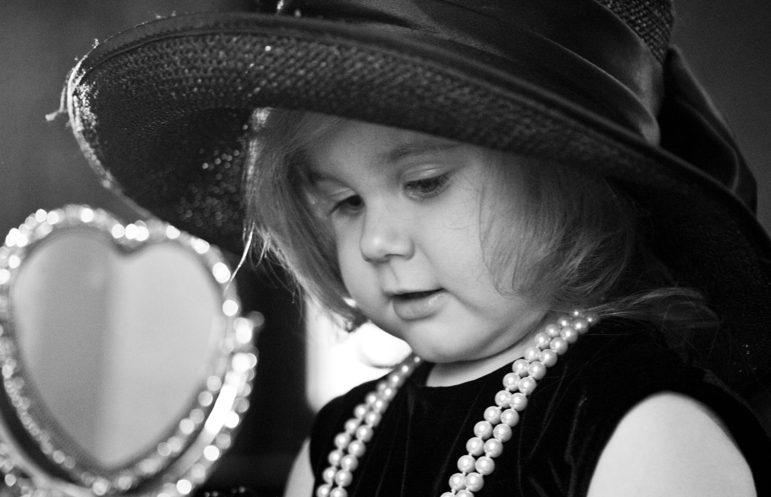 Серии: «La petite robe noire». Мультижанровый фотограф Дарья Strebog