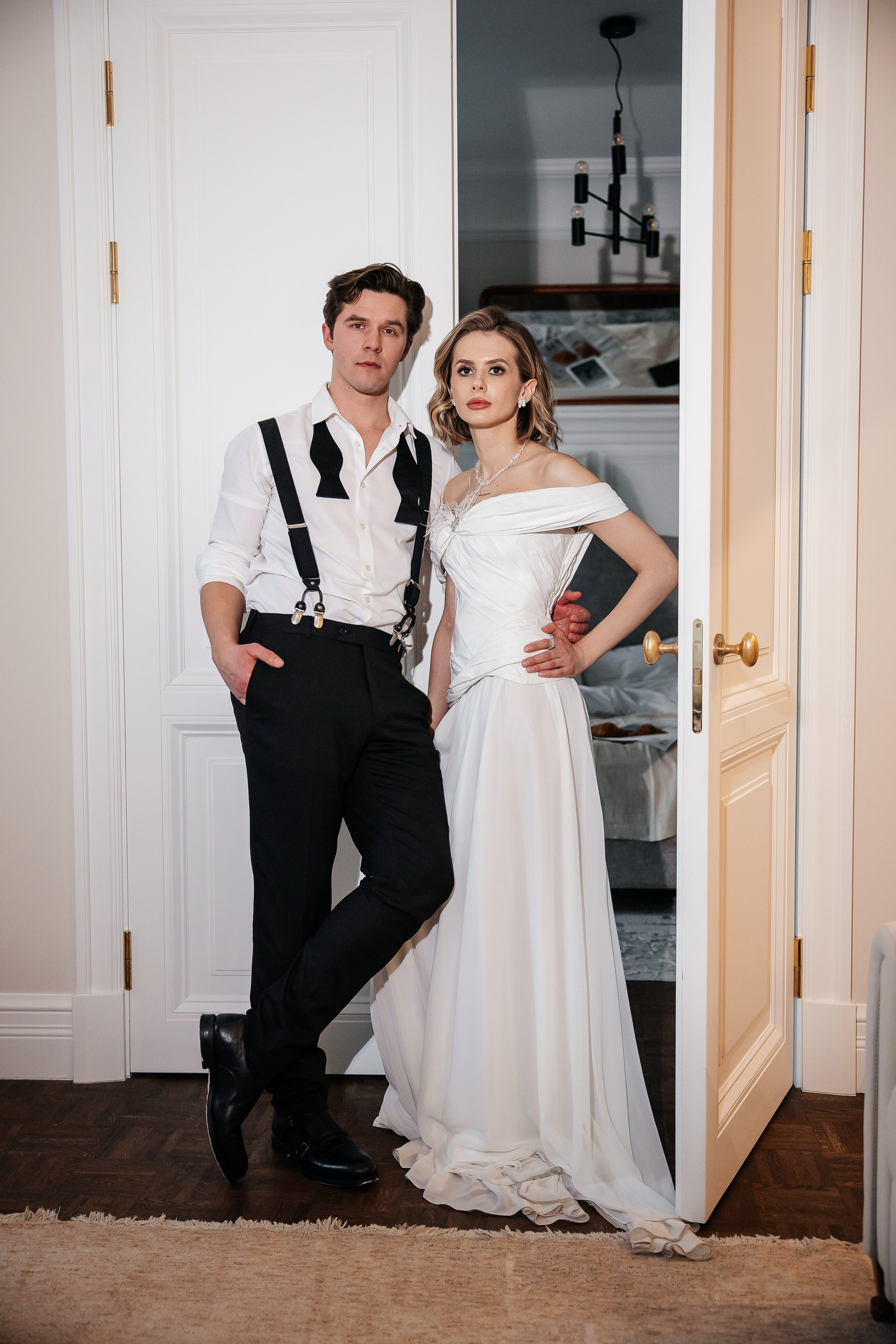 Утро жениха и невесты в отеле. Свадебный и семейный фотограф в Москве Красинская Мария