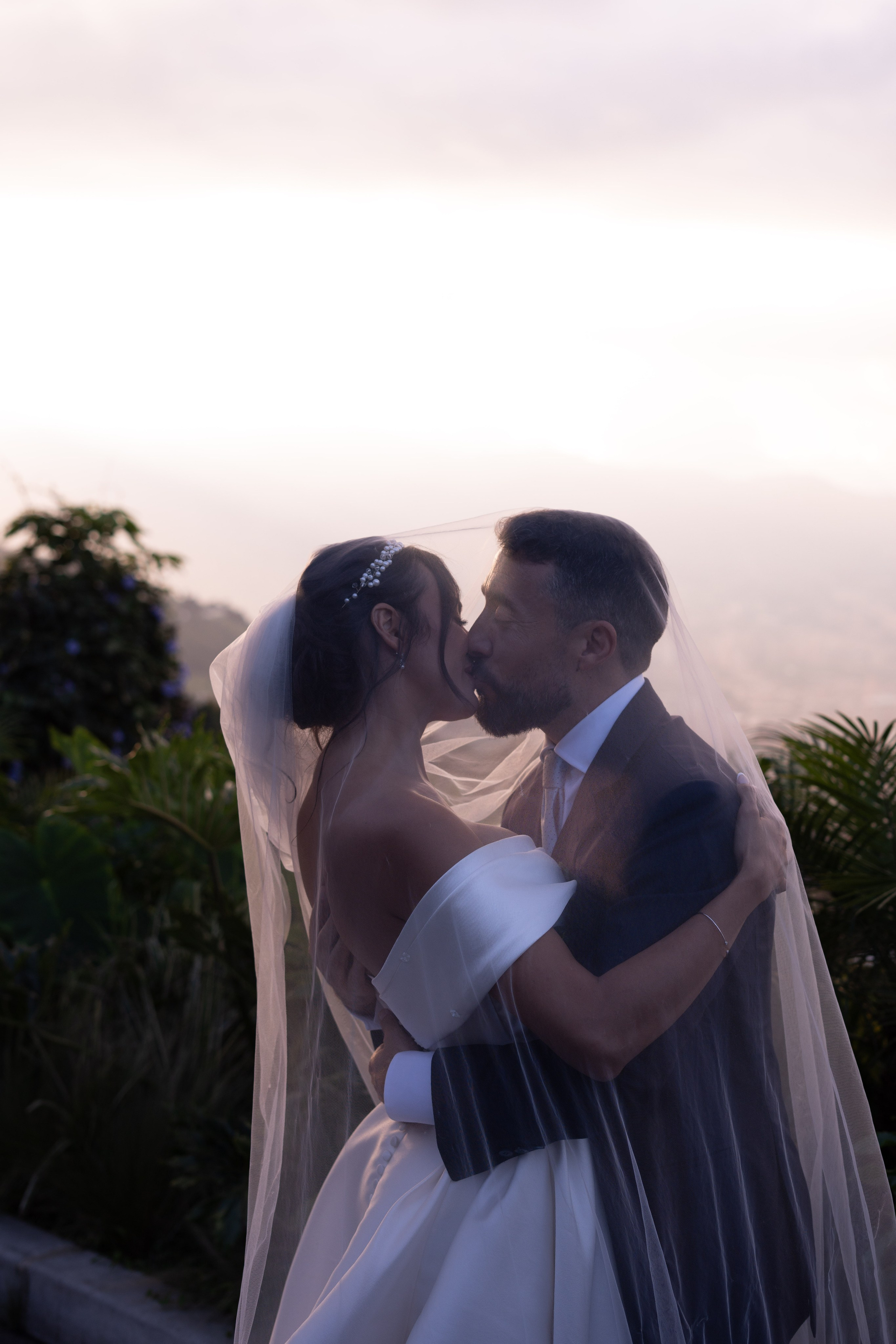 Natalia and Germano. Wedding Photographer in Barcelona and Medellin