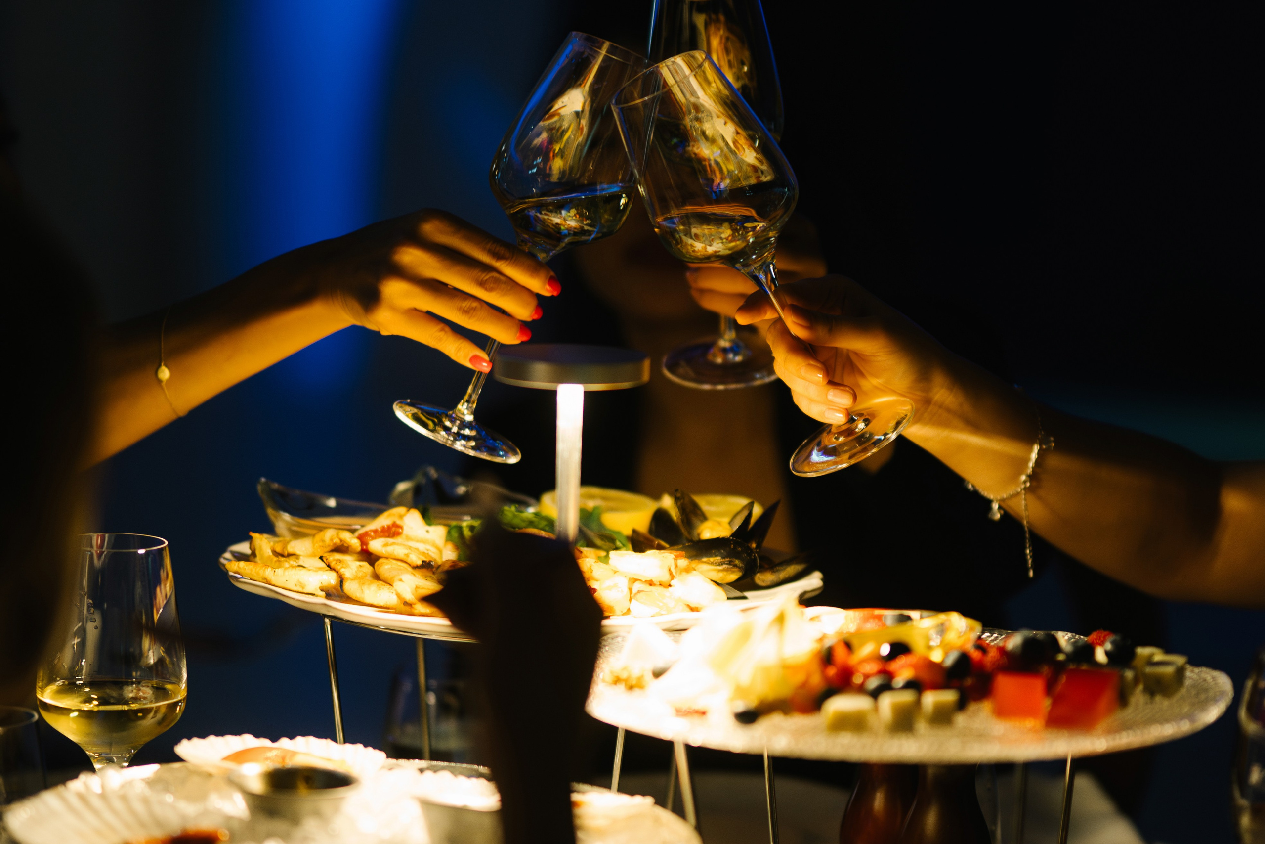 11 мая (суббота). BENUAR Restaurant