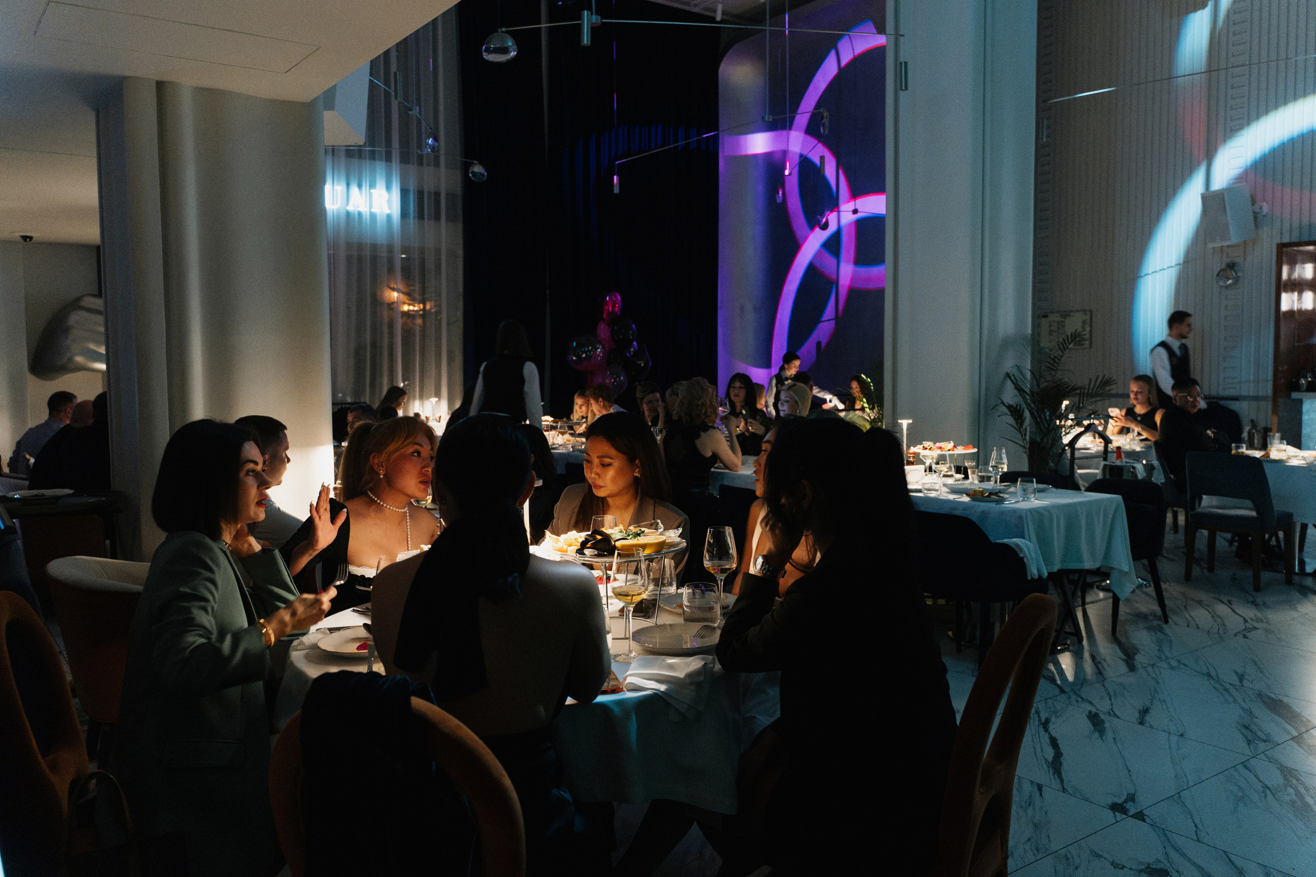 11 мая (суббота). BENUAR Restaurant