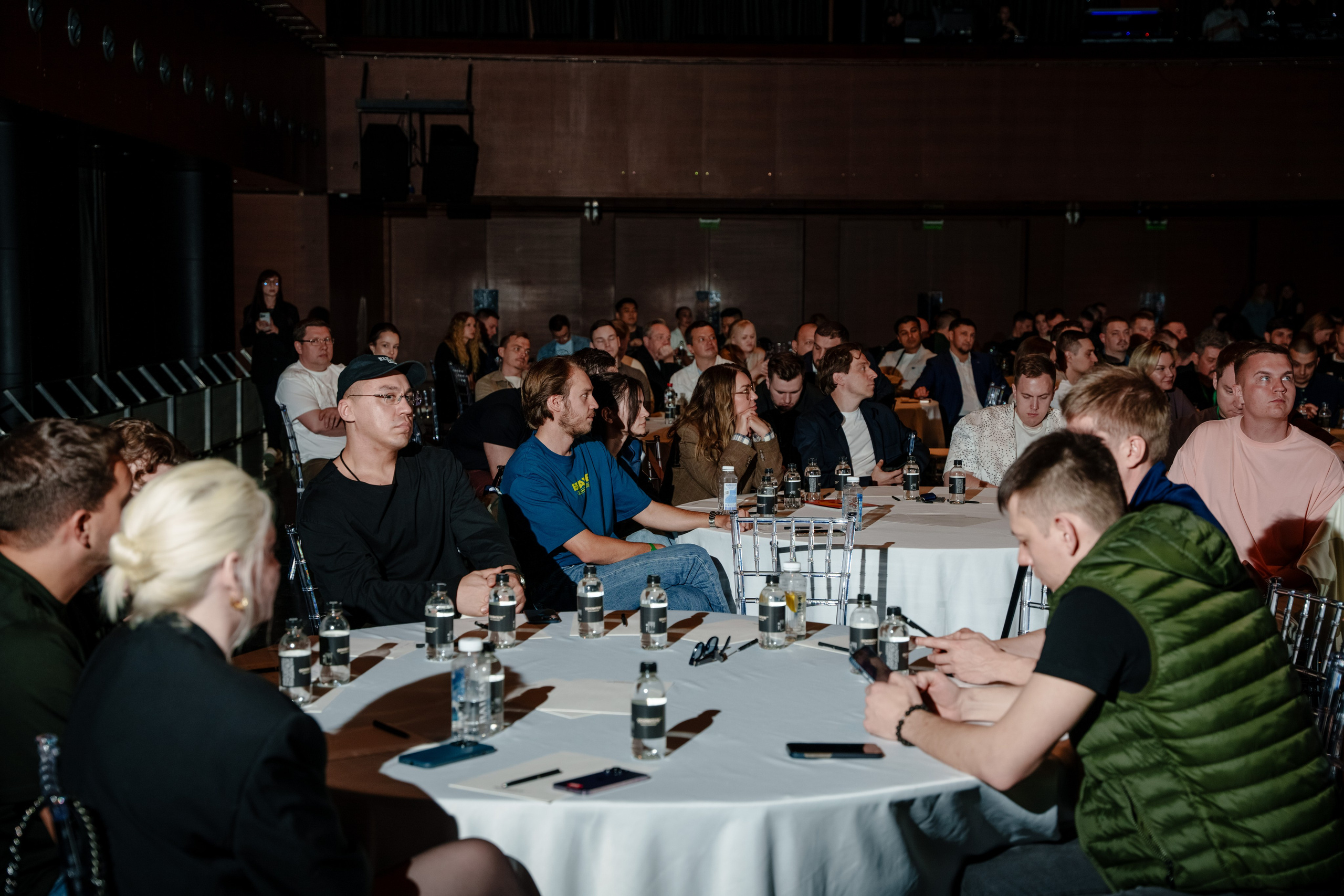 Бизнес конференция ОСНОВАТЕЛИ. Репортажный фотограф Москва Сергей Дружинин