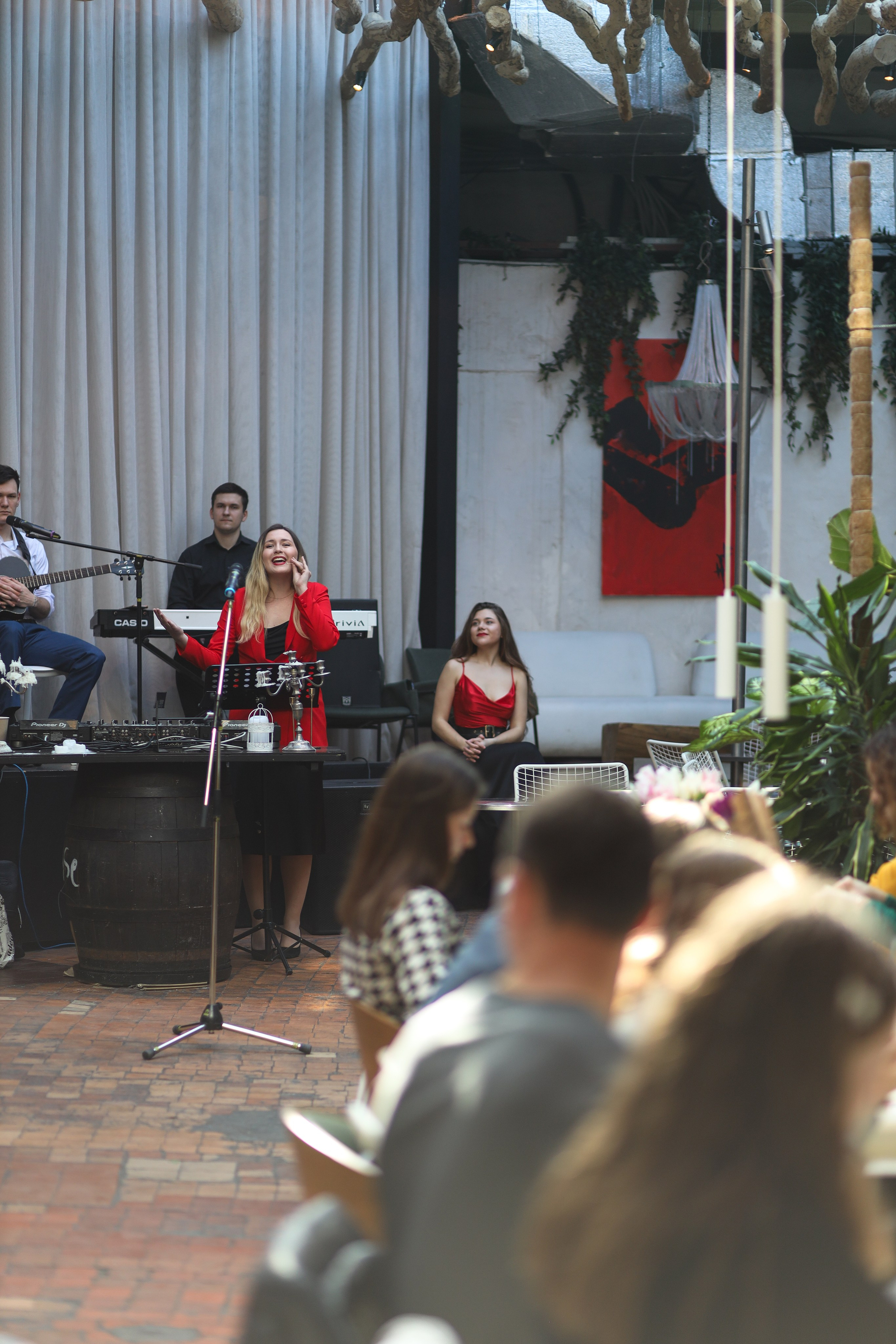 Gastrodvor 8 March. Дженбаз Павел — фотограф в Ялте