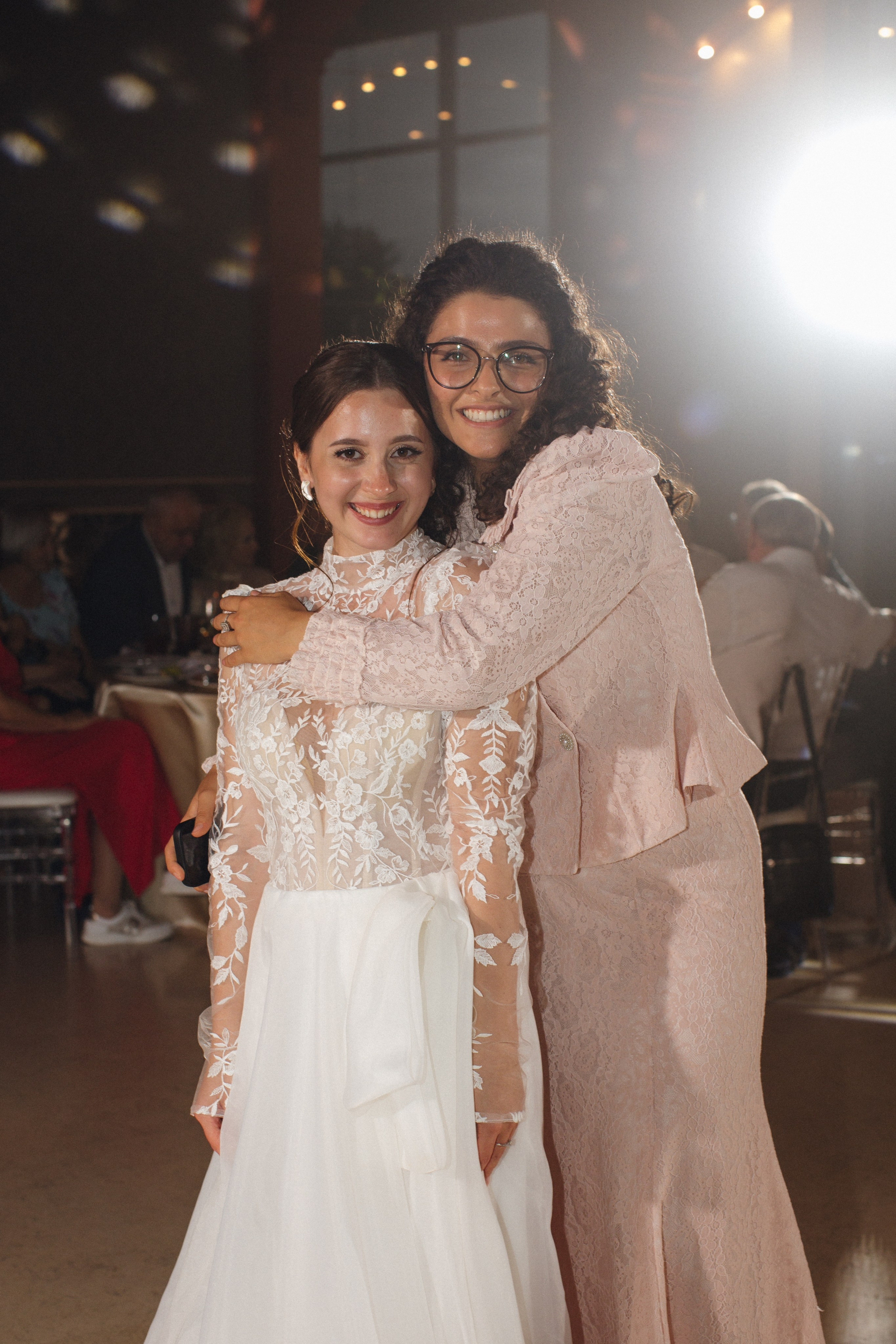 Банкет (Ксения & Никита). Свадебные фотографы в г. Сургут Маркова Наталья и Замахина Елена