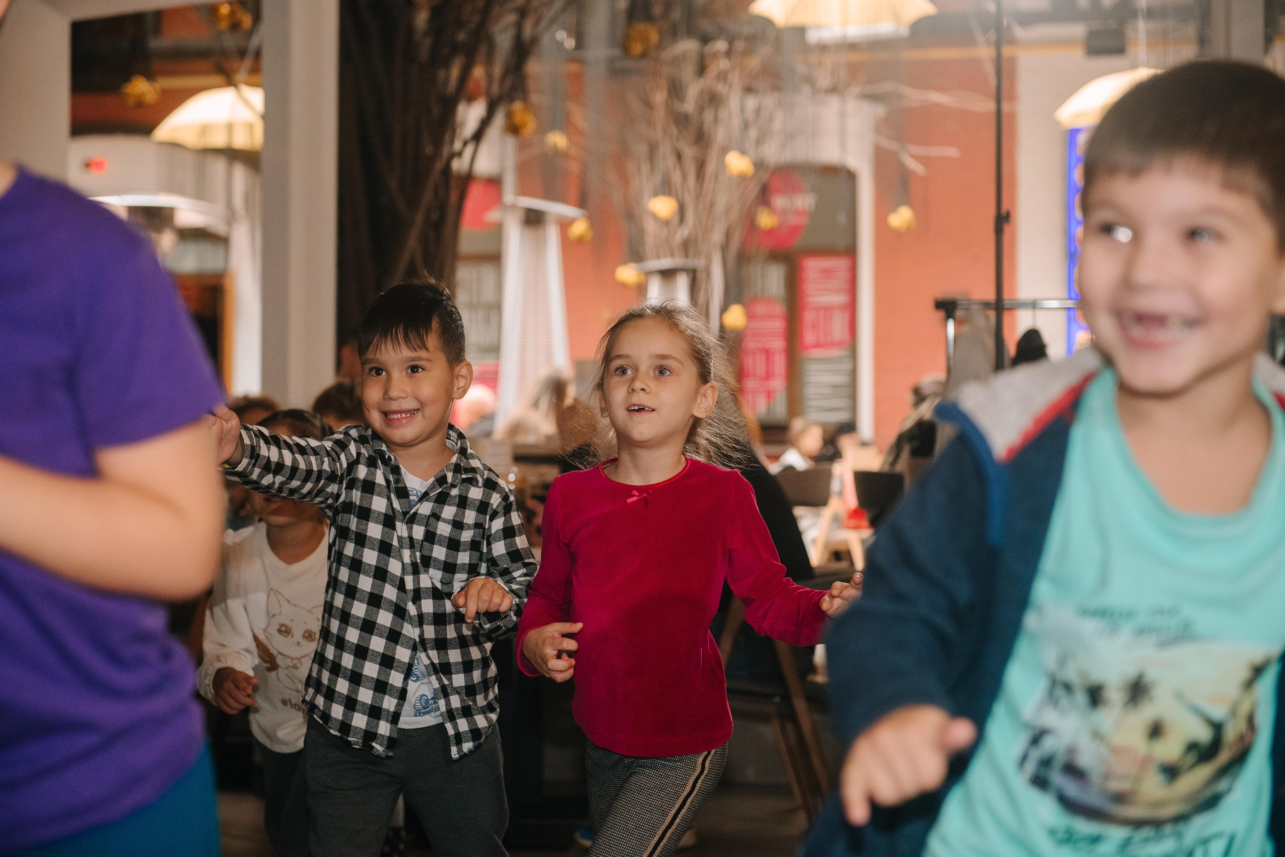 Гастродвор. Детский мастер-класс по приготовлению сэндвичей. Фотограф Валерия Голубева (Миронова)