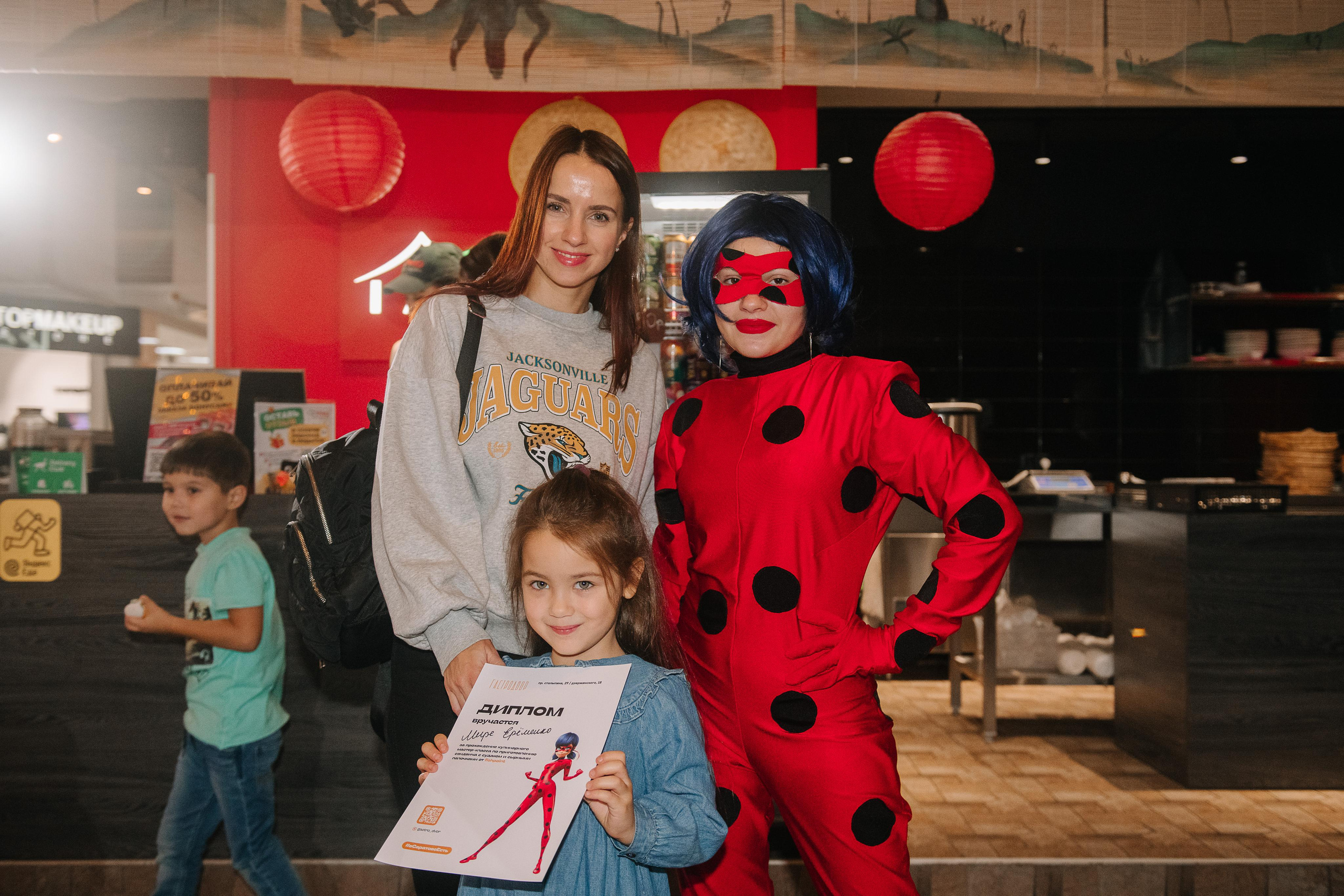 Гастродвор. Детский мастер-класс по приготовлению сэндвичей. Фотограф Валерия Голубева (Миронова)