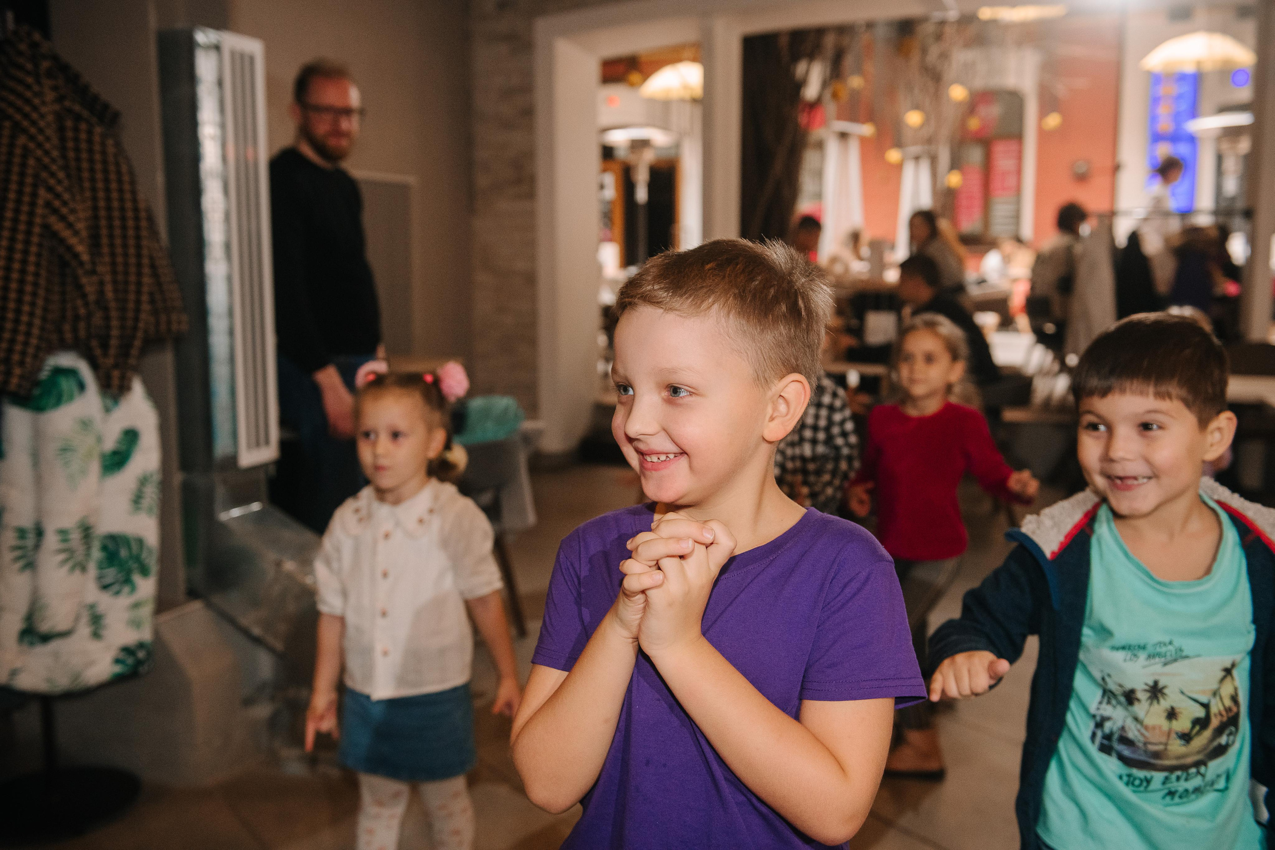 Гастродвор. Детский мастер-класс по приготовлению сэндвичей. Фотограф Валерия Голубева (Миронова)