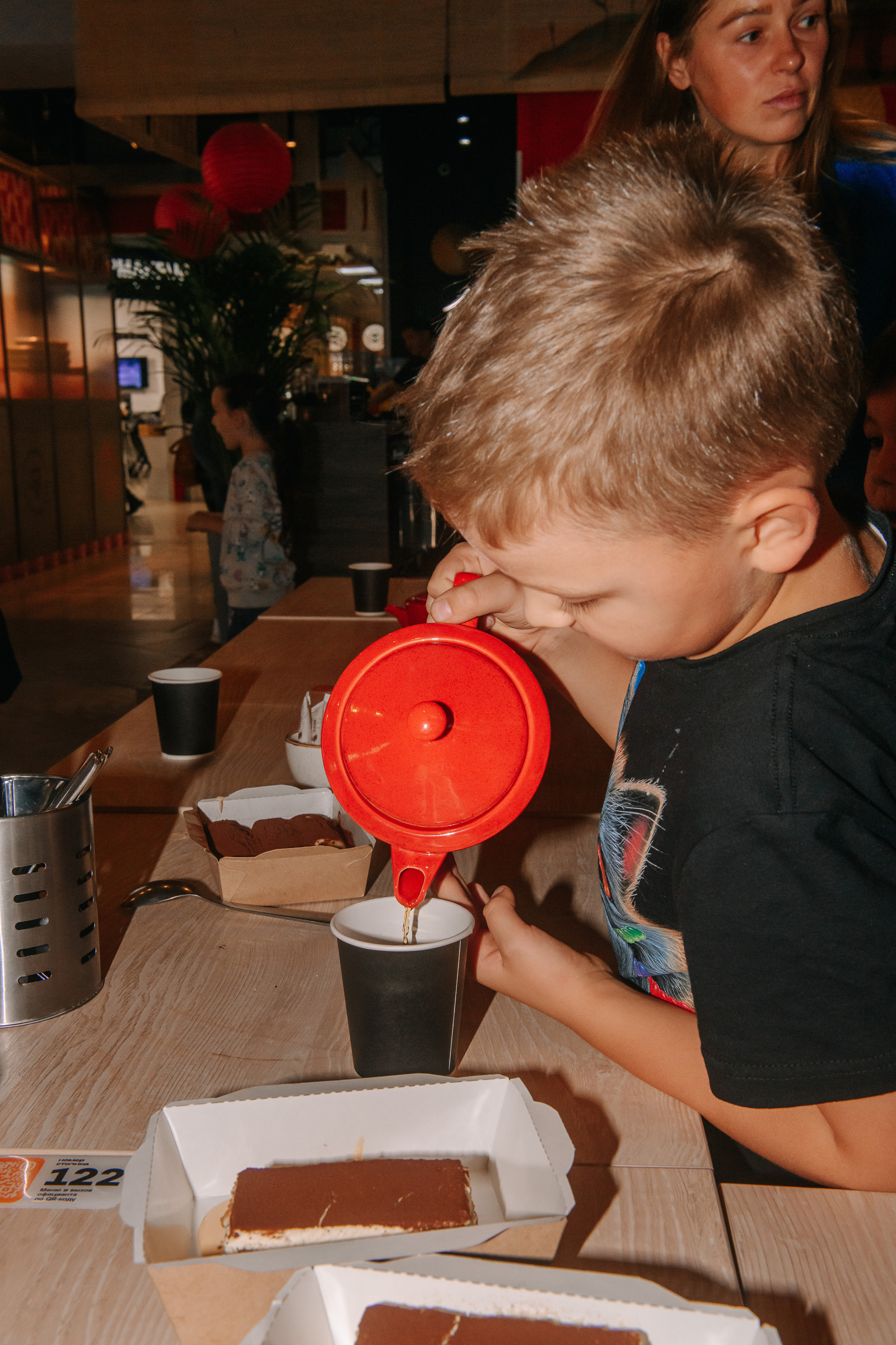 Гастродвор. Детский мастер-класс по приготовлению тирамису. Фотограф Валерия Голубева (Миронова)