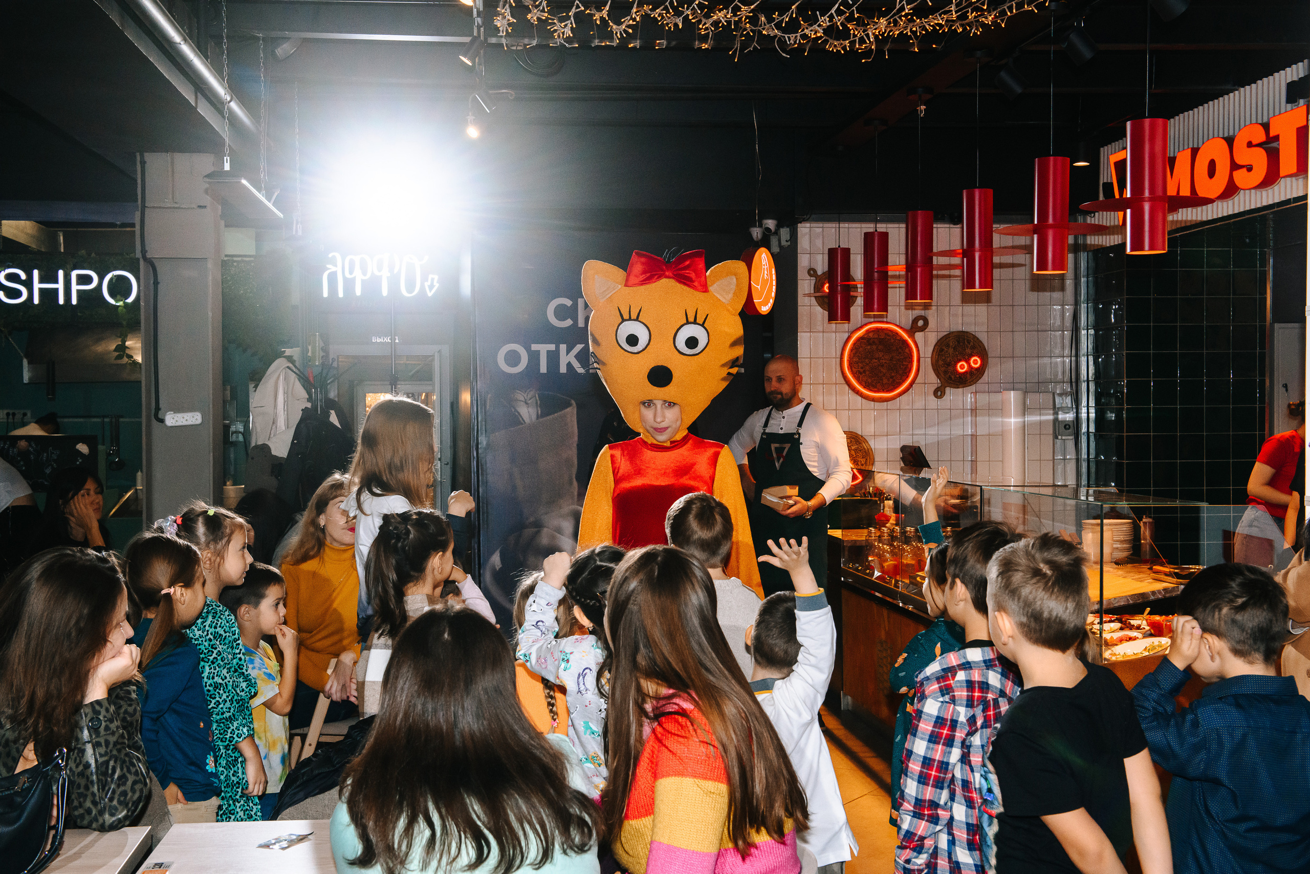 Гастродвор. Детский мастер-класс по приготовлению тирамису. Фотограф Валерия Голубева (Миронова)