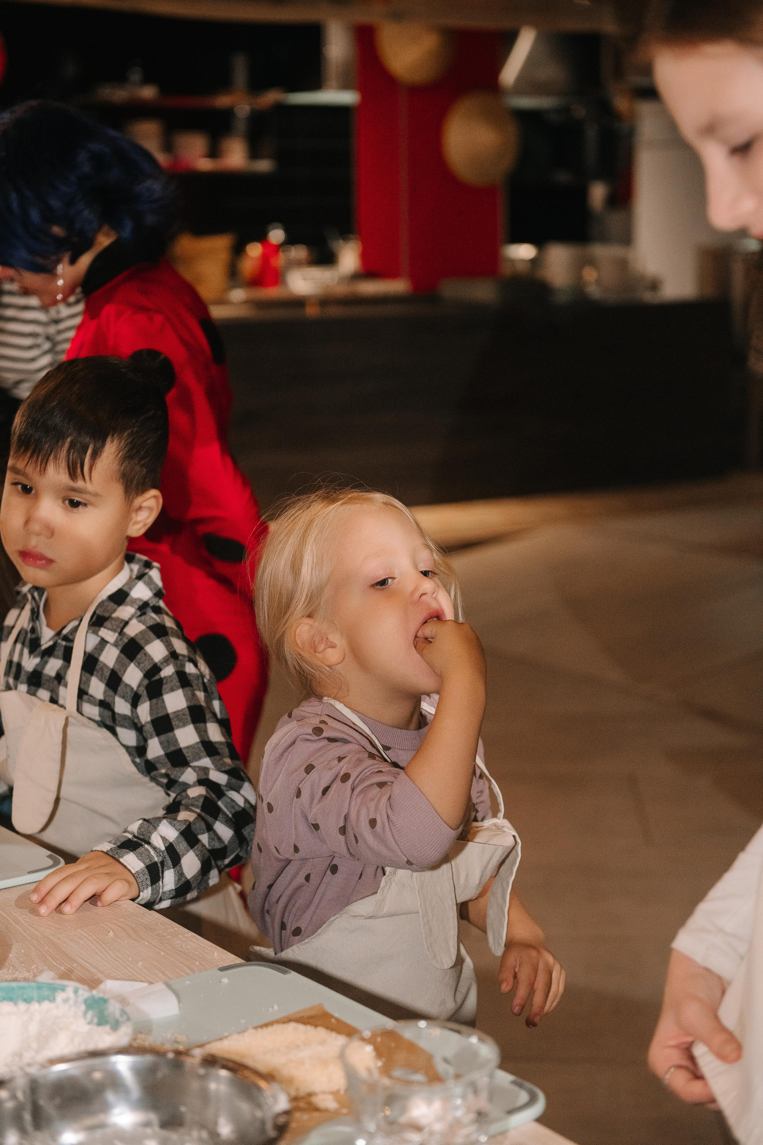 Гастродвор. Детский мастер-класс по приготовлению сэндвичей. Фотограф Валерия Голубева (Миронова)